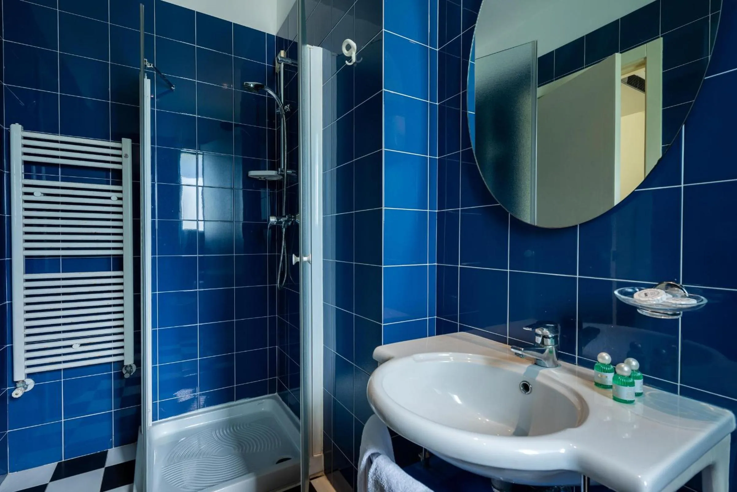 Shower in Hotel Euromare