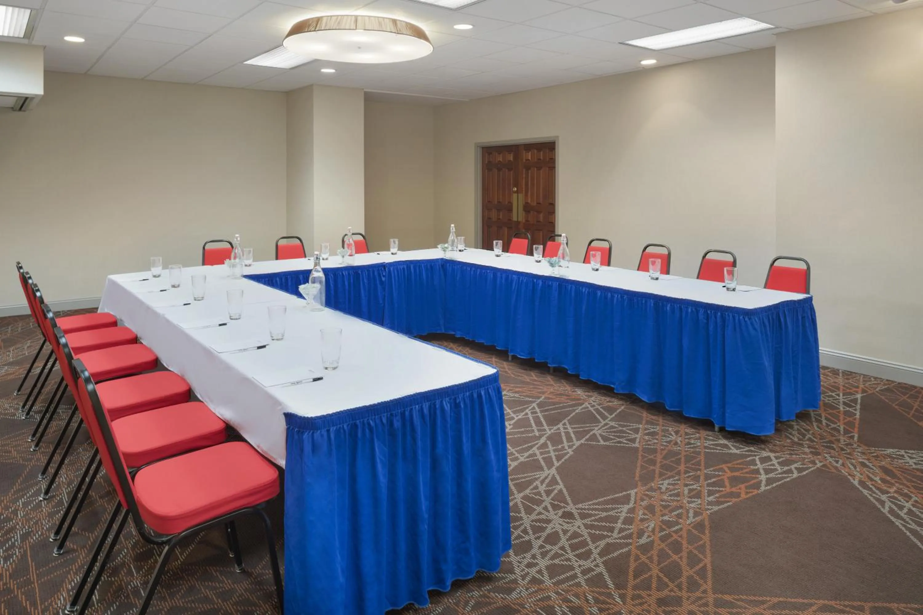 Banquet/Function facilities in Ramada by Wyndham Beaver Falls