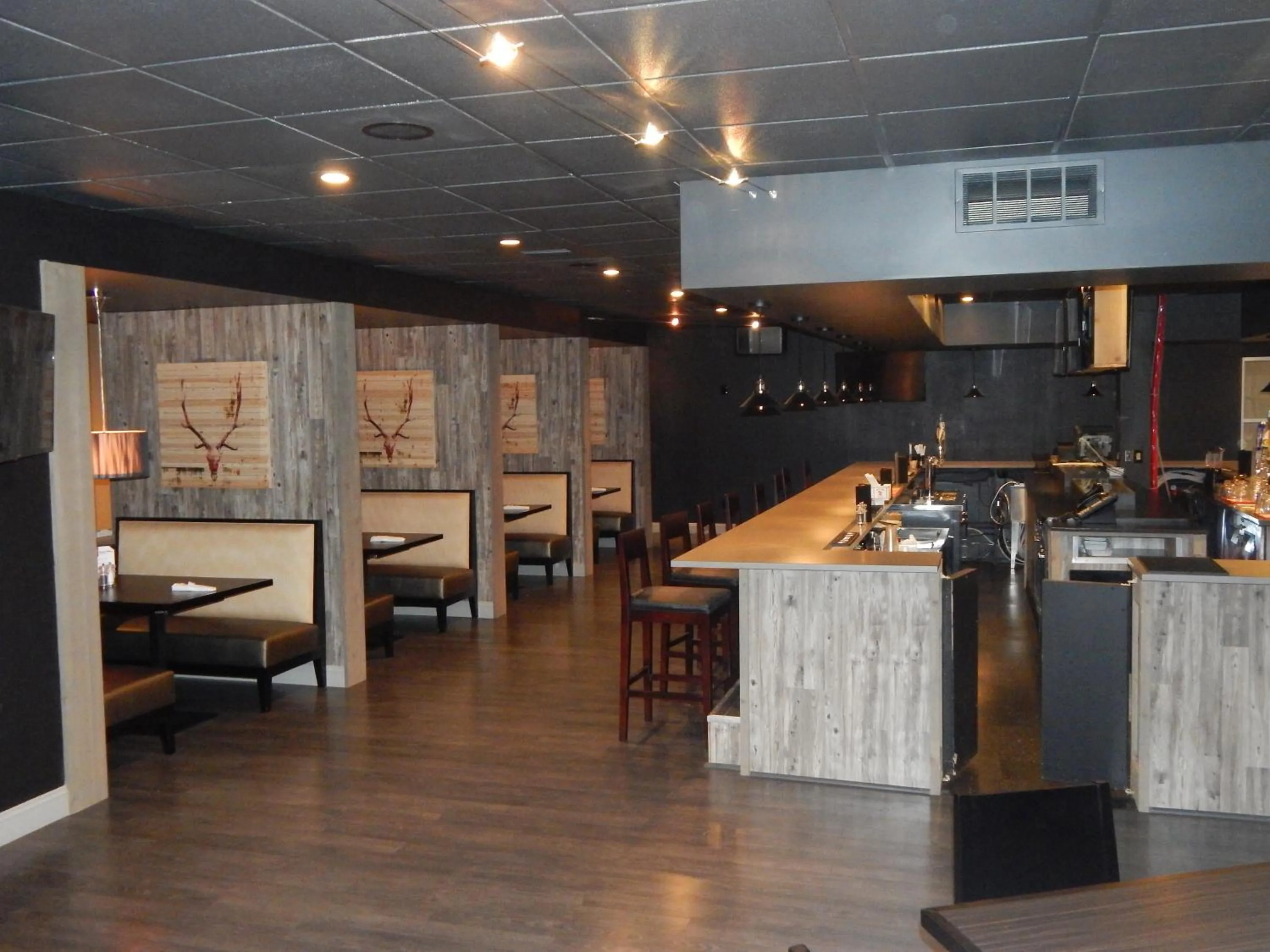 Restaurant/places to eat in Ramada by Wyndham Beaver Falls