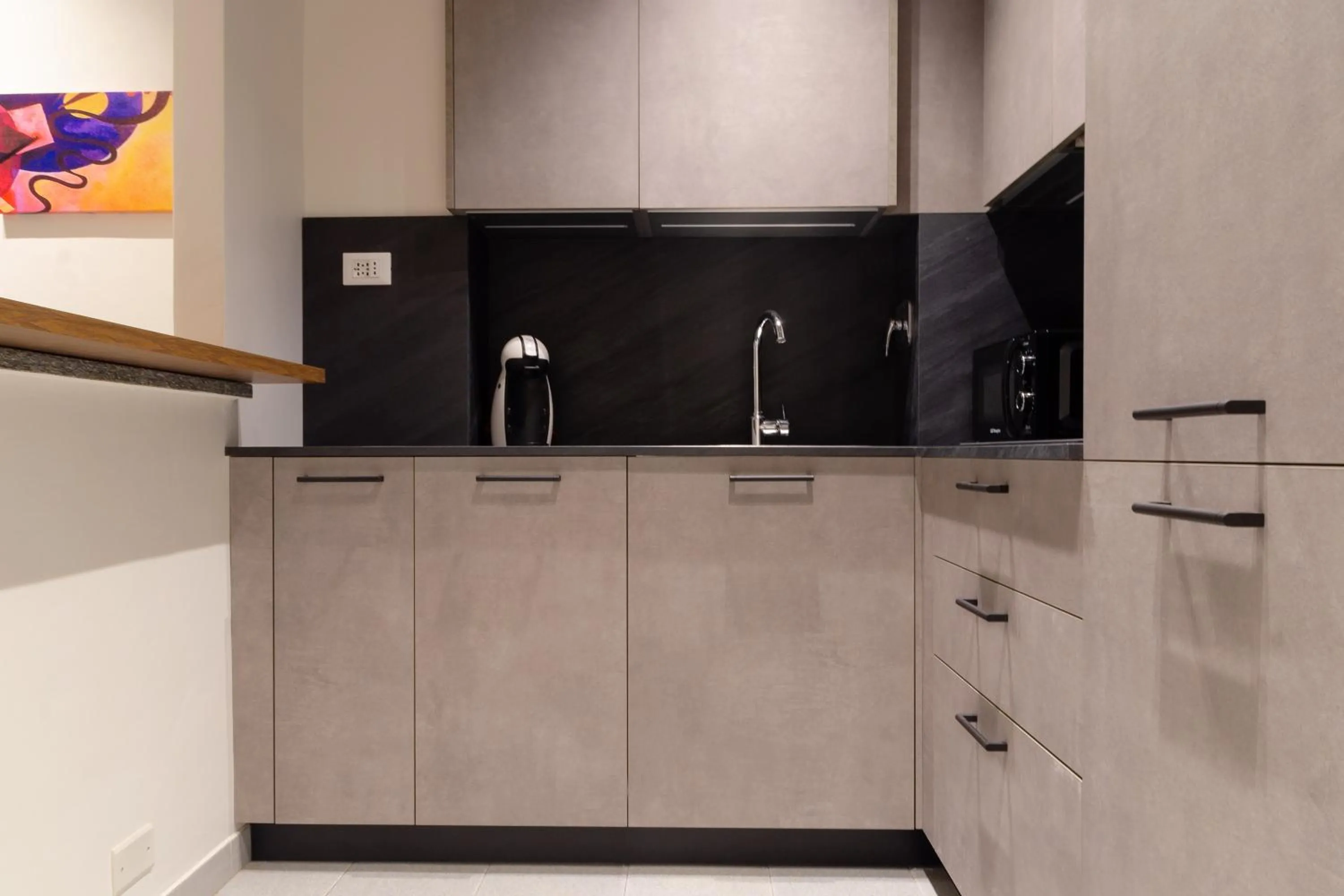 kitchen in Bertola 17, centrale, stazione by HAPPYHOSTORINO