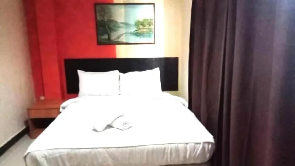 Bed in Hotel Wings Kuala Lumpur