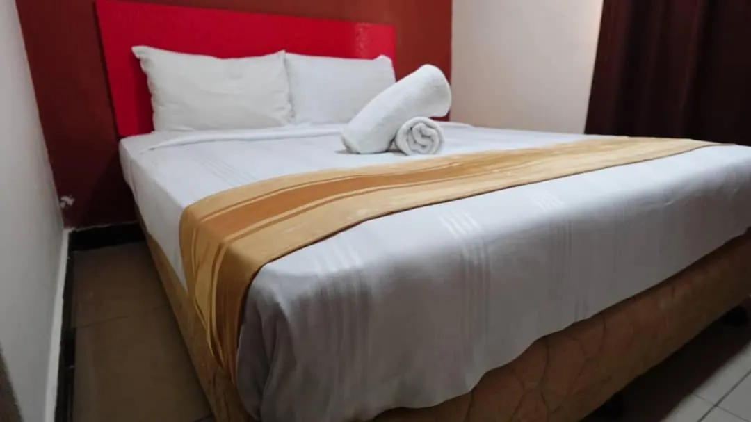 Bed in Hotel Wings Kuala Lumpur