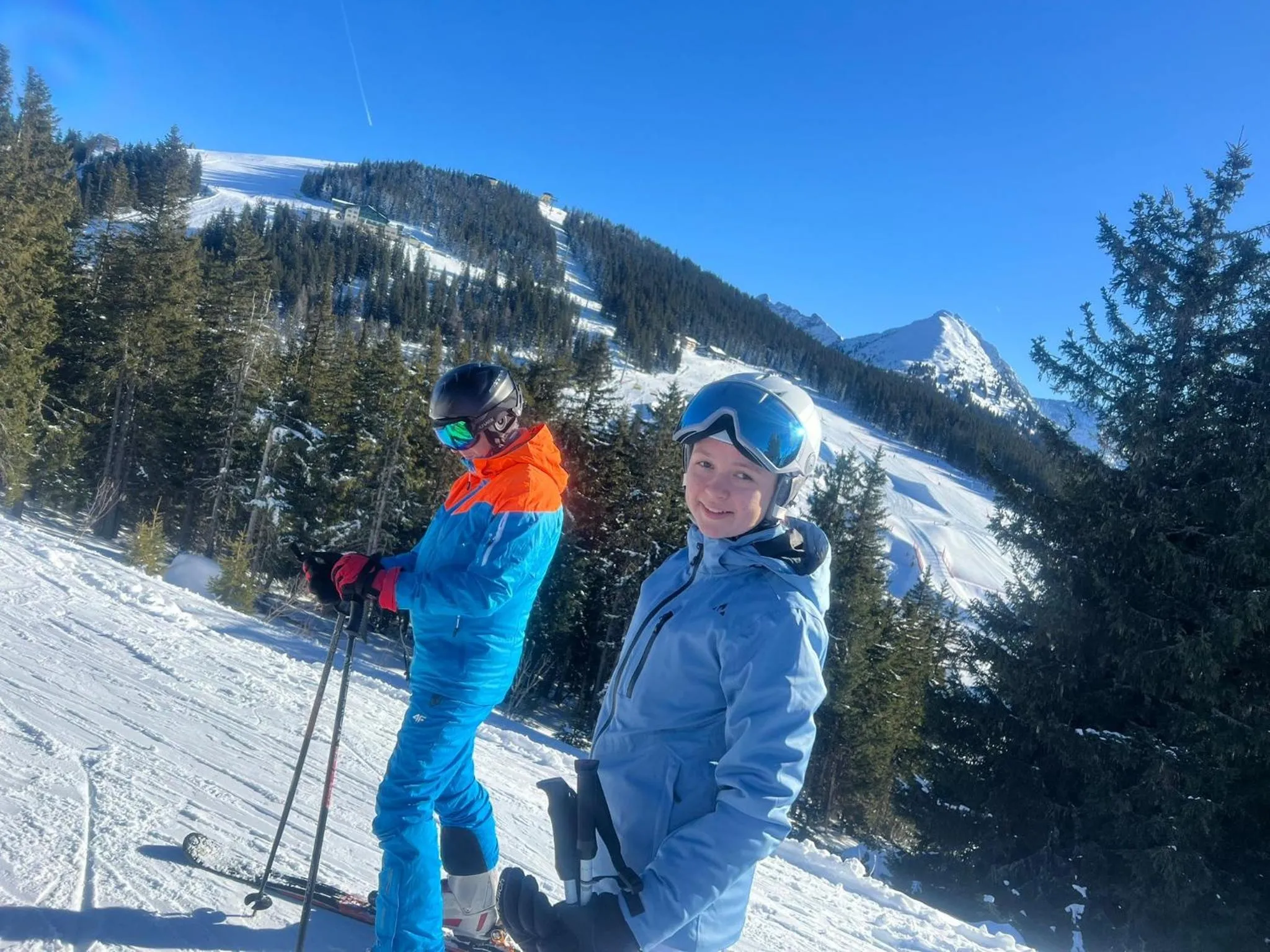 Skiing in Hotel Bergglück