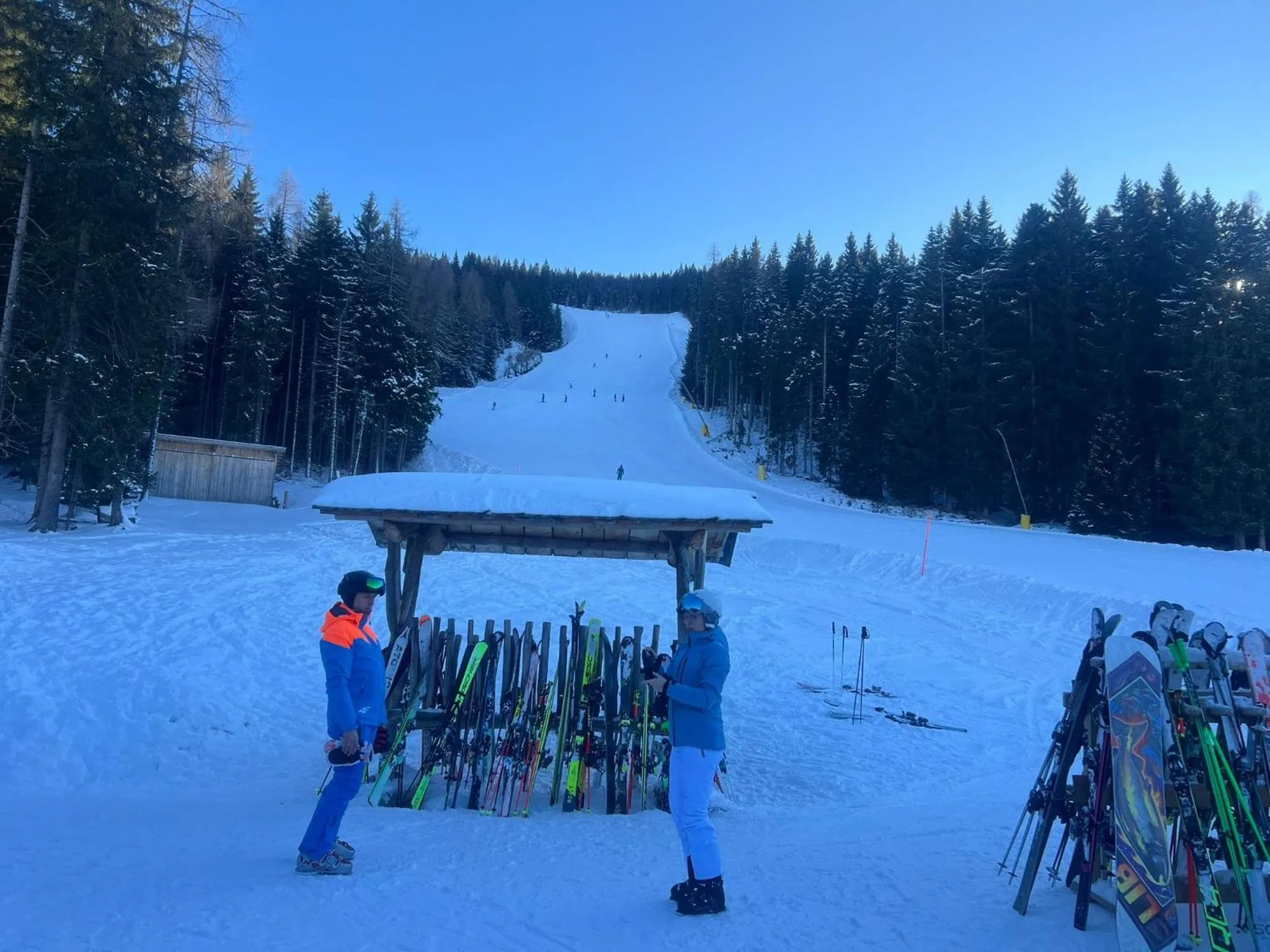 Skiing in Hotel Bergglück