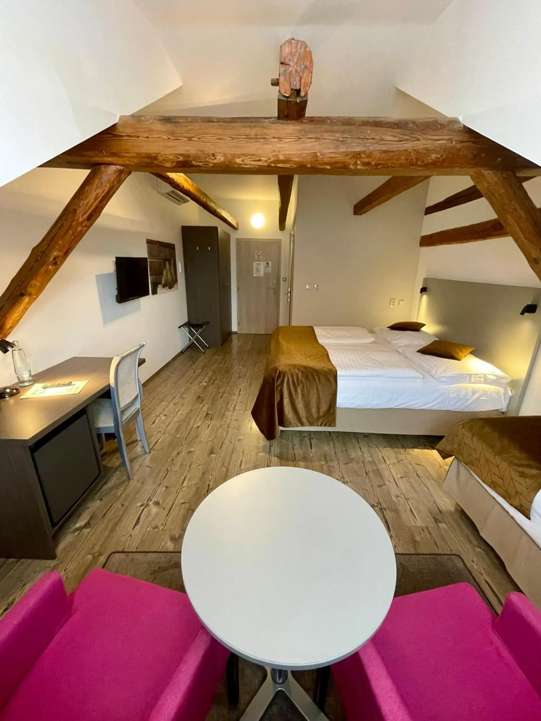 Deluxe Double Room in Hotel U Tří hrušek suites & apartments Deluxe Double Room in Hotel U Tří hrušek suites & apartments