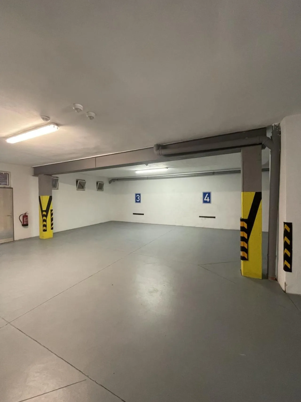 Parking in Hotel U Tří hrušek suites & apartments