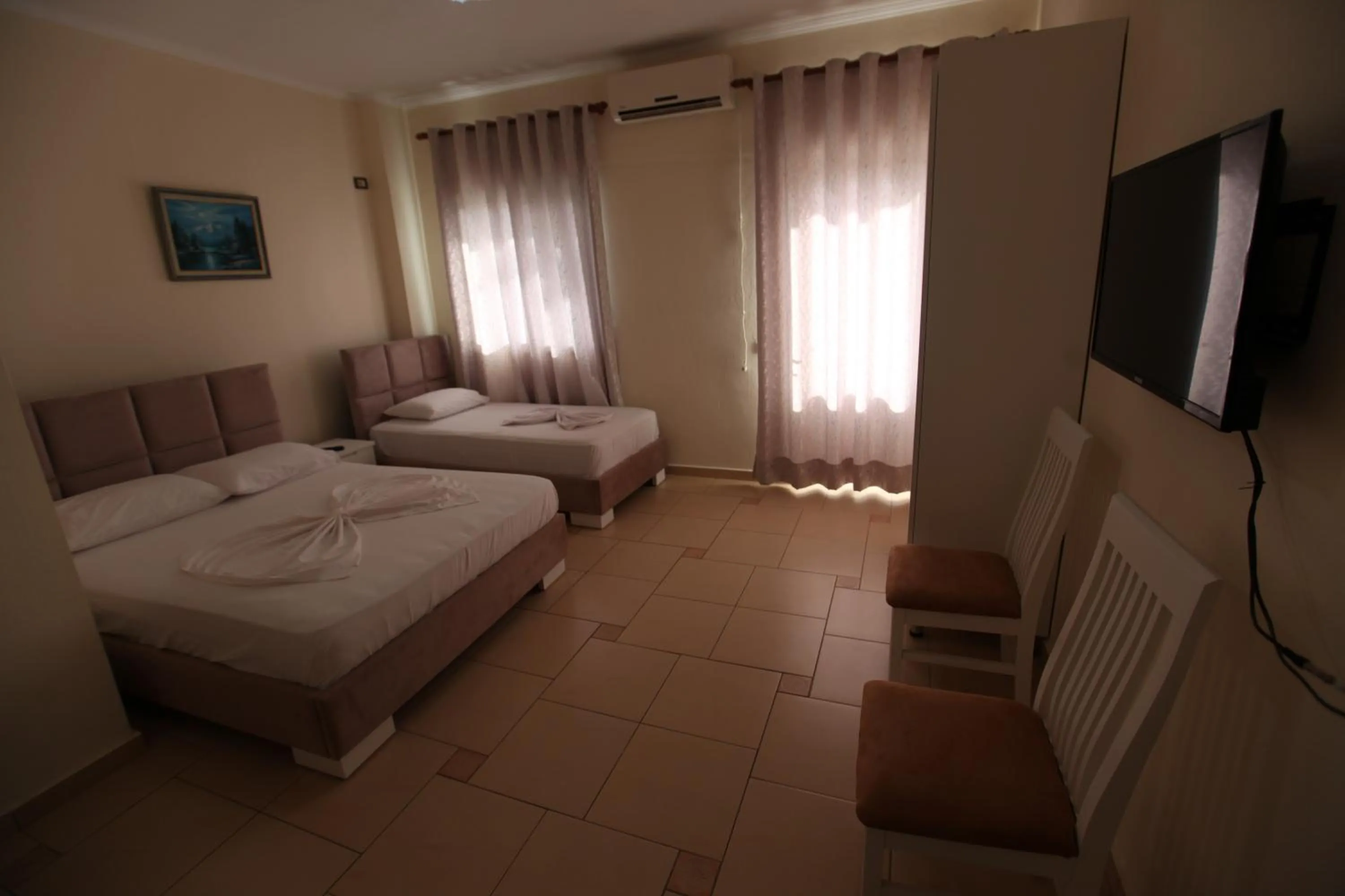 Photo of the whole room in Hotel Rixhi