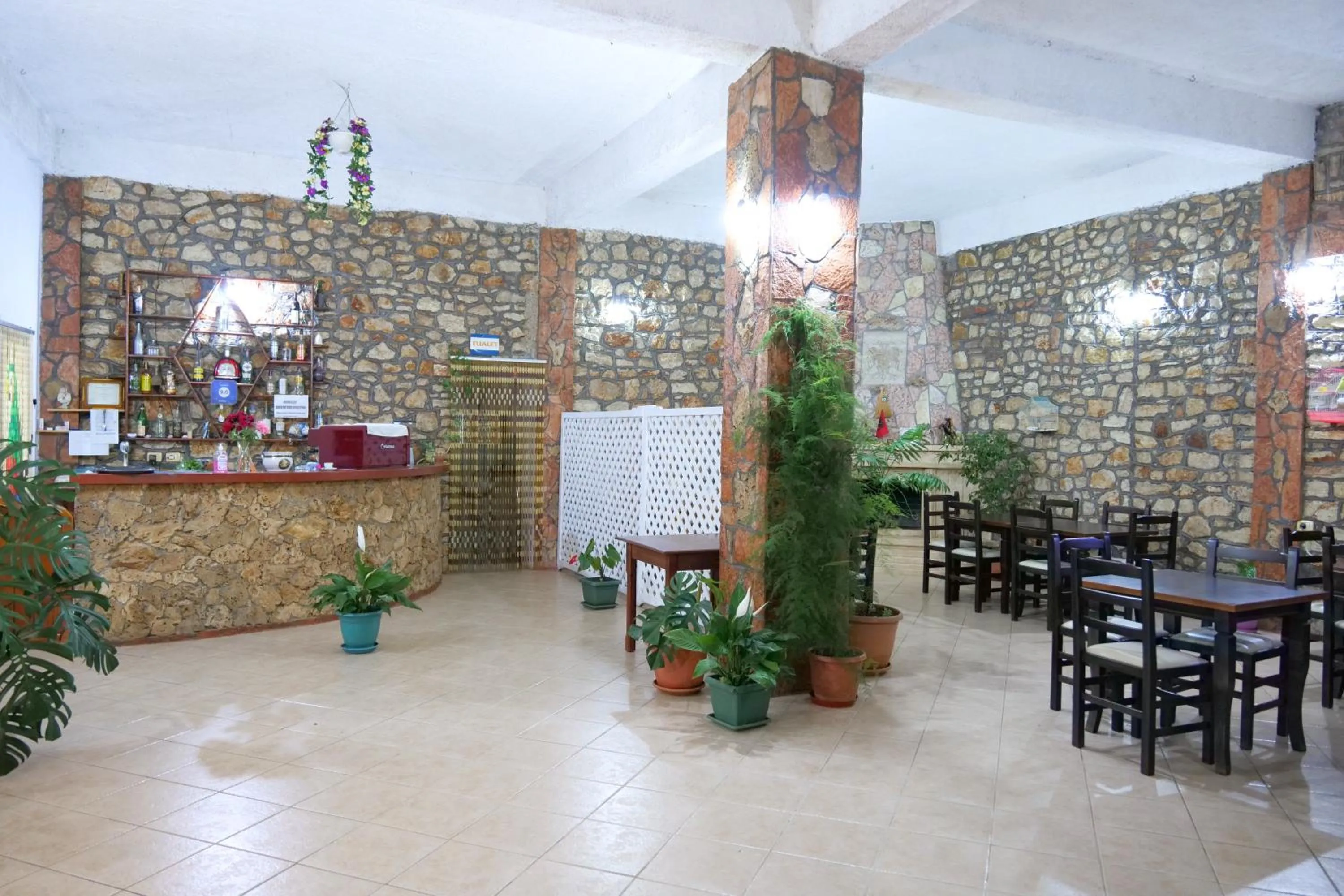 Breakfast in Hotel Rixhi