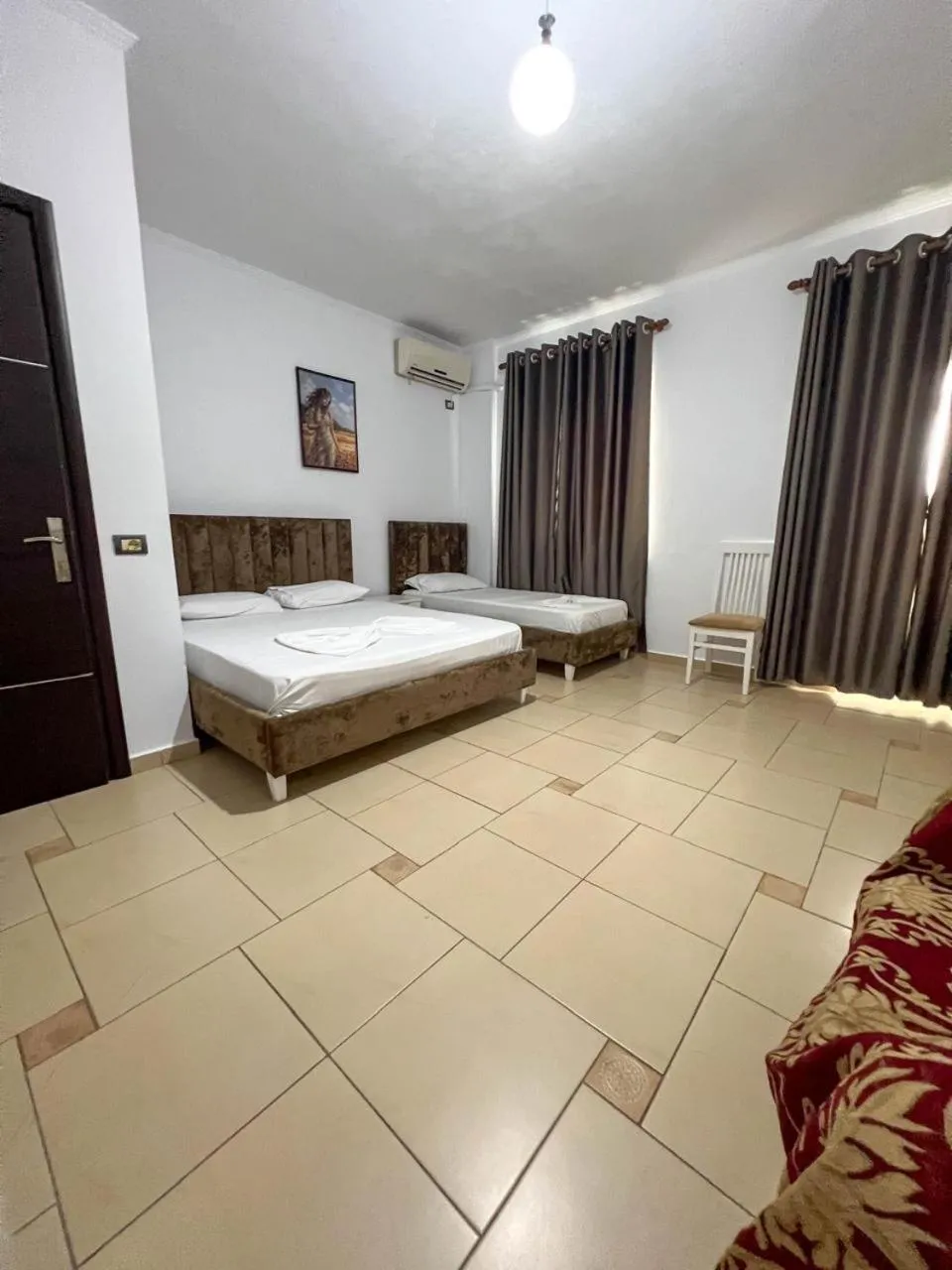 Photo of the whole room in Hotel Rixhi