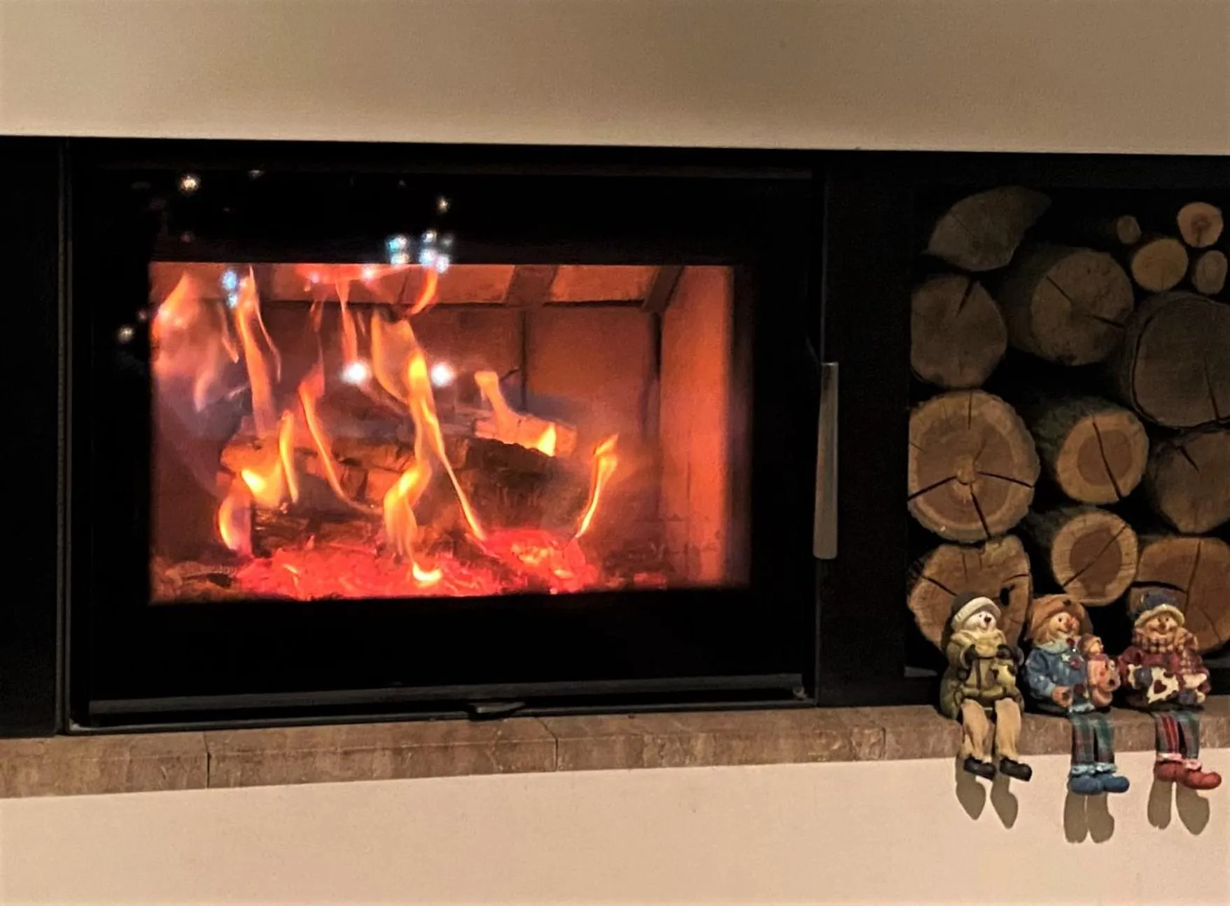 Communal lounge/ TV room in GreenHill Brasov