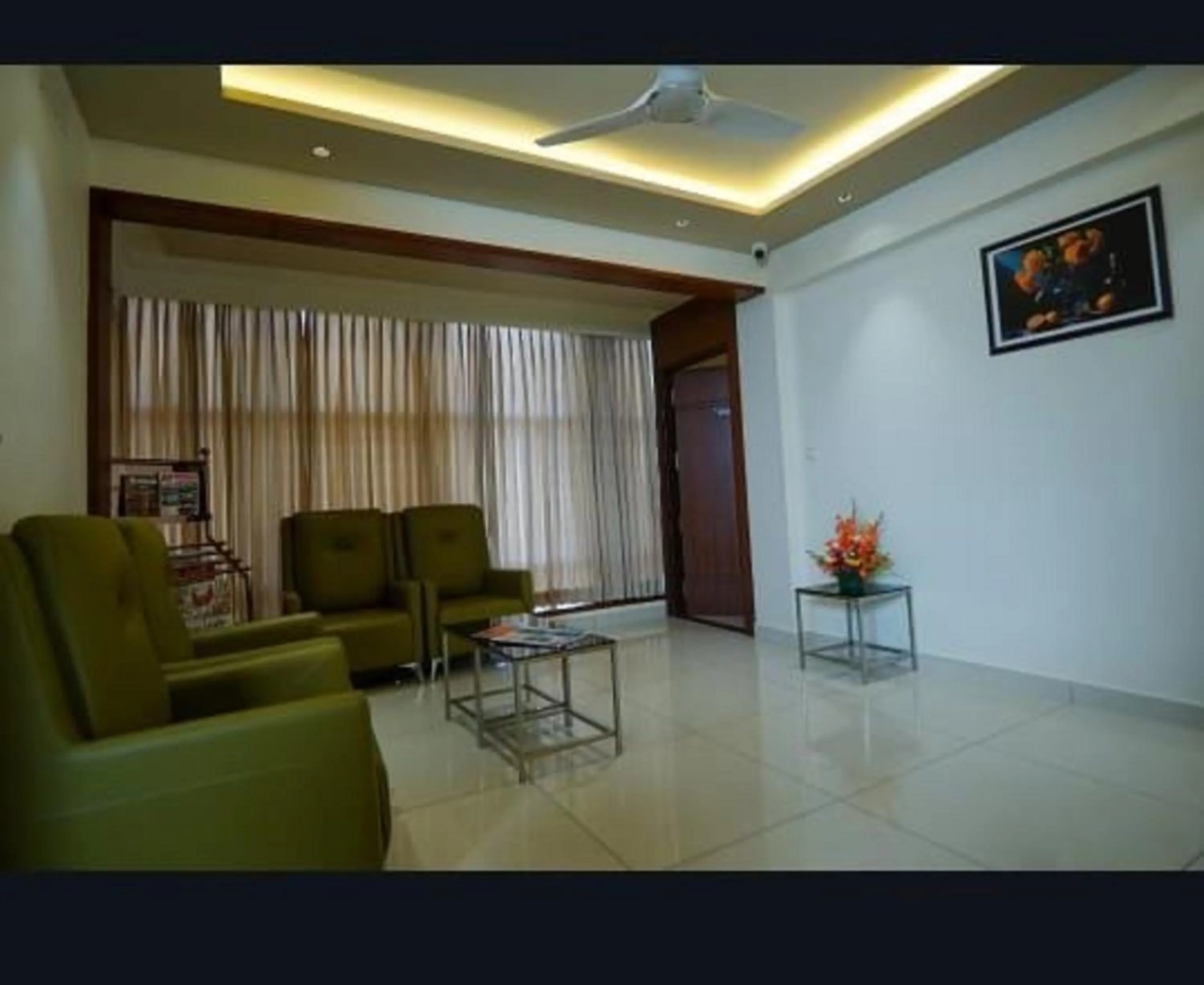 Living room in Hotel Harigovindas Express Mysore