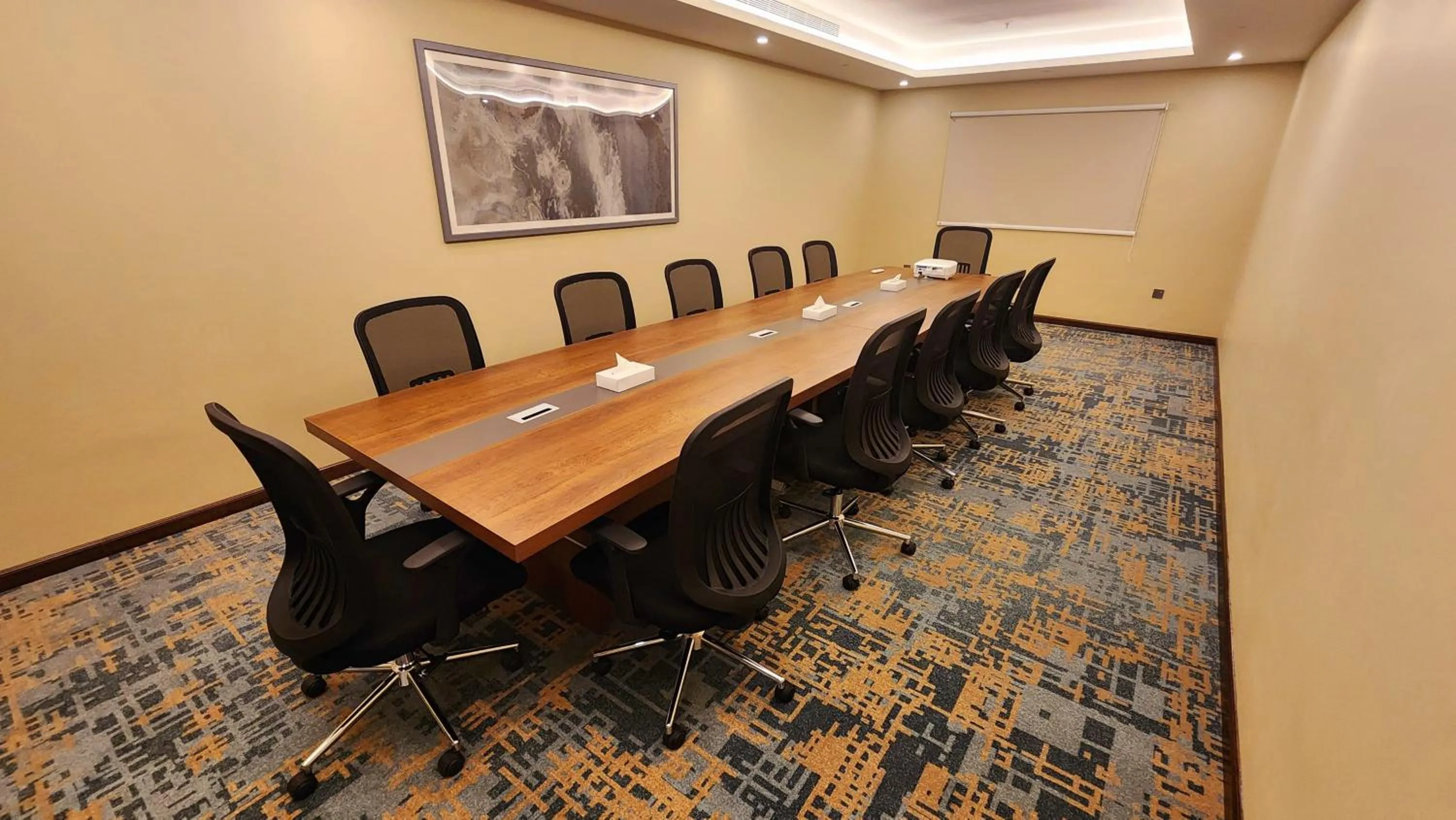 Business facilities in Platinum Hotel
