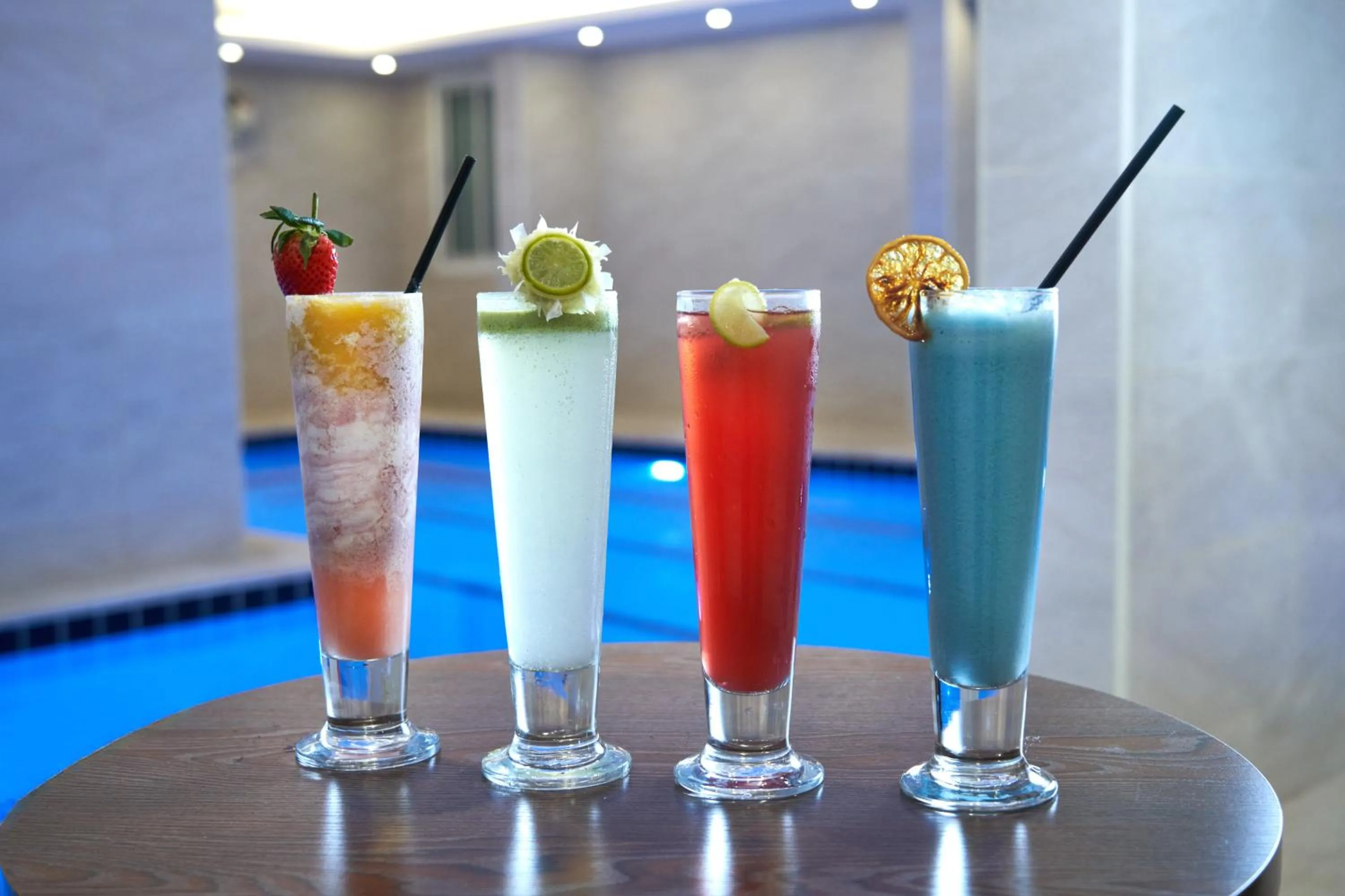 Coffee/tea facilities in Platinum Hotel