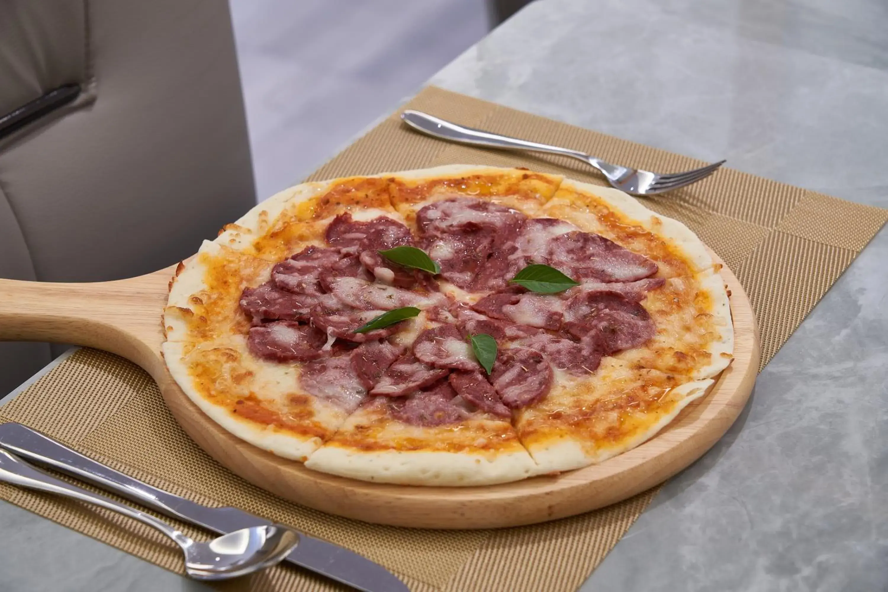 Restaurant/places to eat in Platinum Hotel Restaurant/places to eat in Platinum Hotel