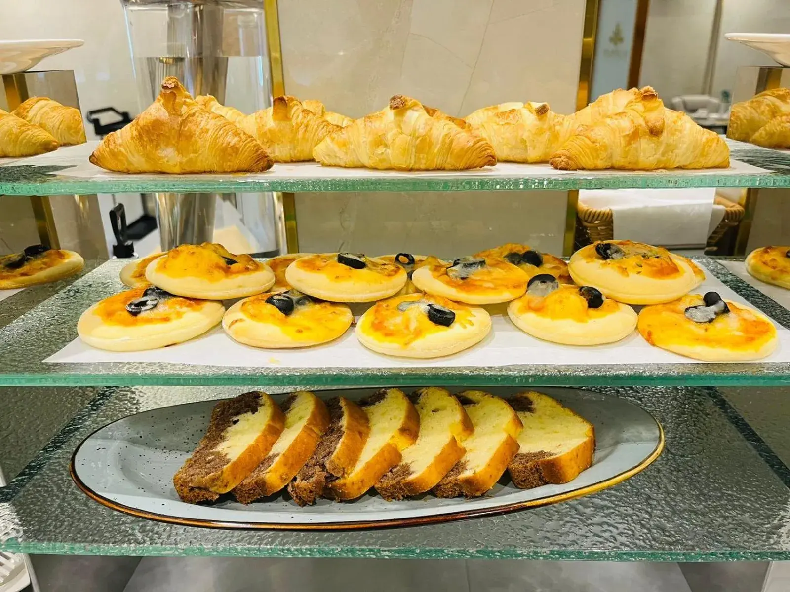 Breakfast in Platinum Hotel Breakfast in Platinum Hotel