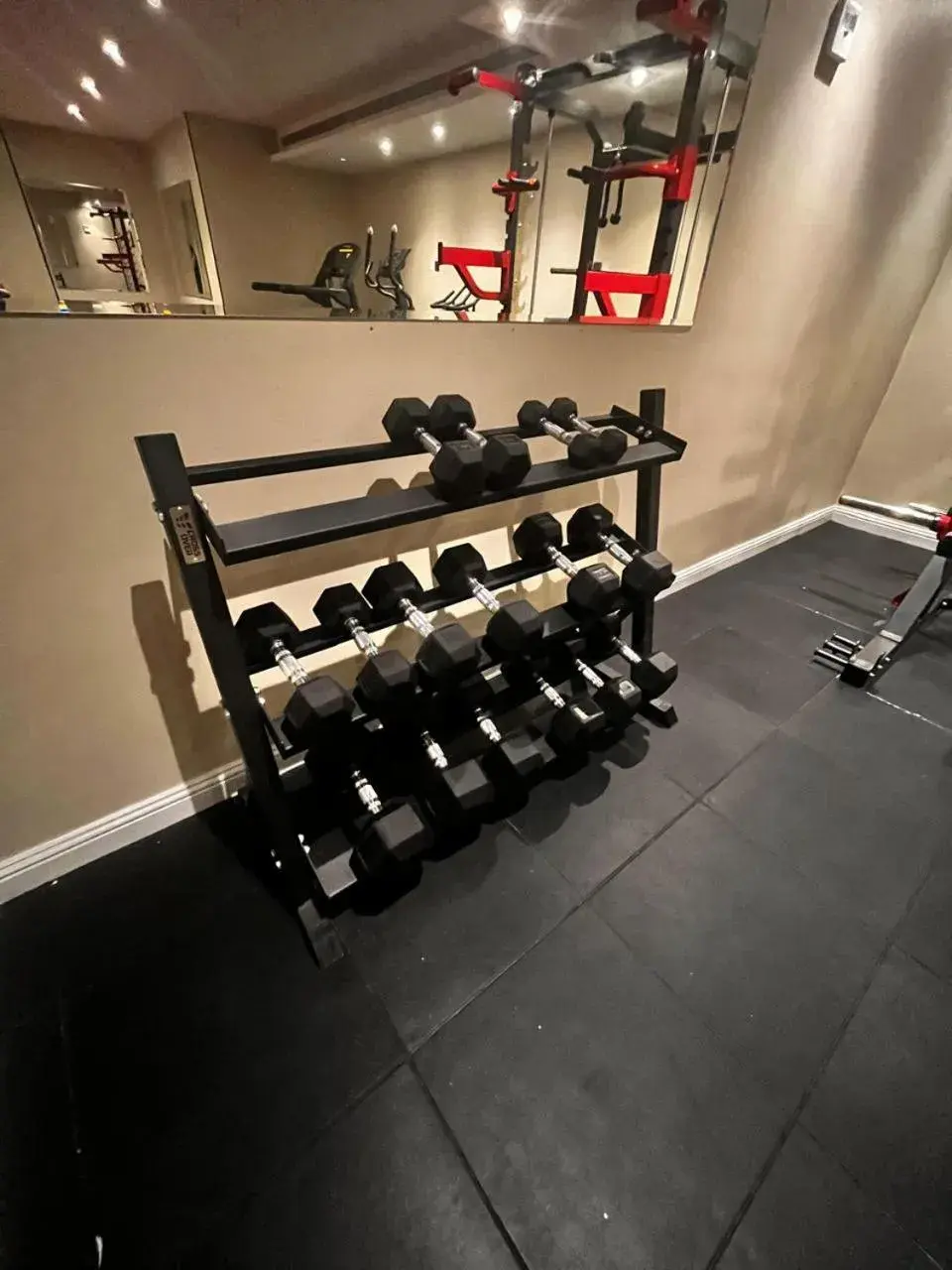 Fitness centre/facilities in Platinum Hotel Fitness centre/facilities in Platinum Hotel