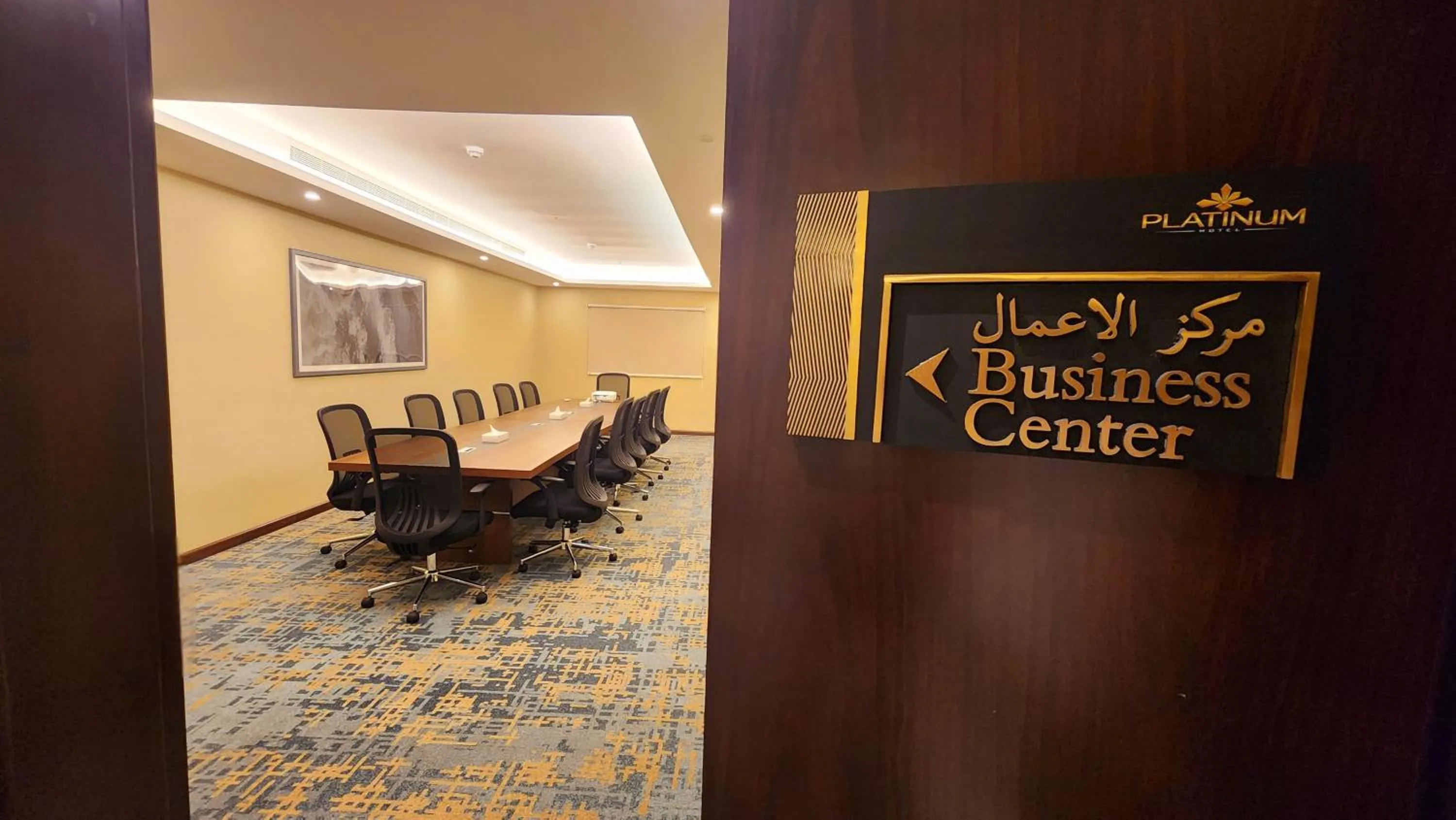 Business facilities in Platinum Hotel