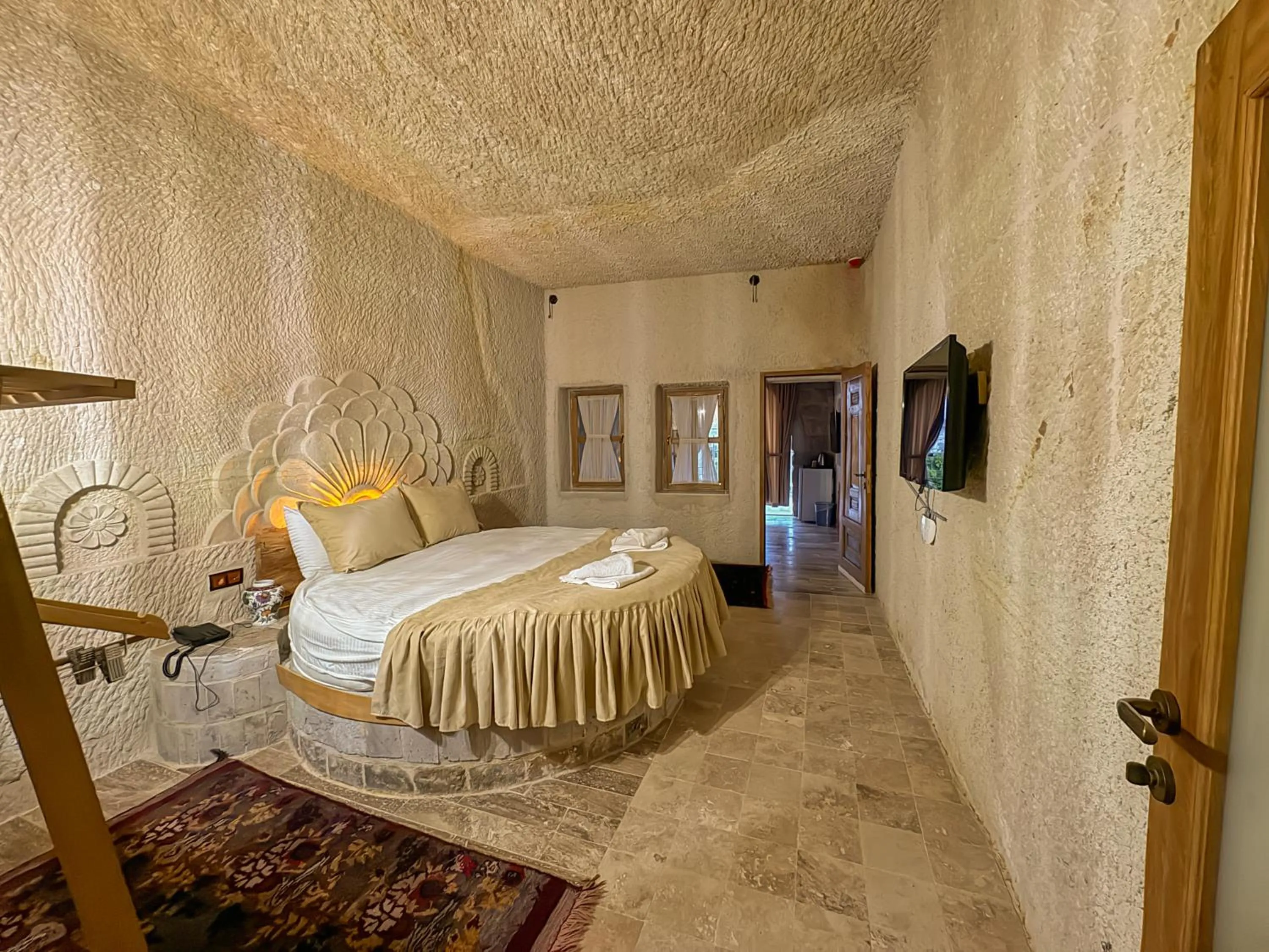 Bed in Sur Cave Hotel