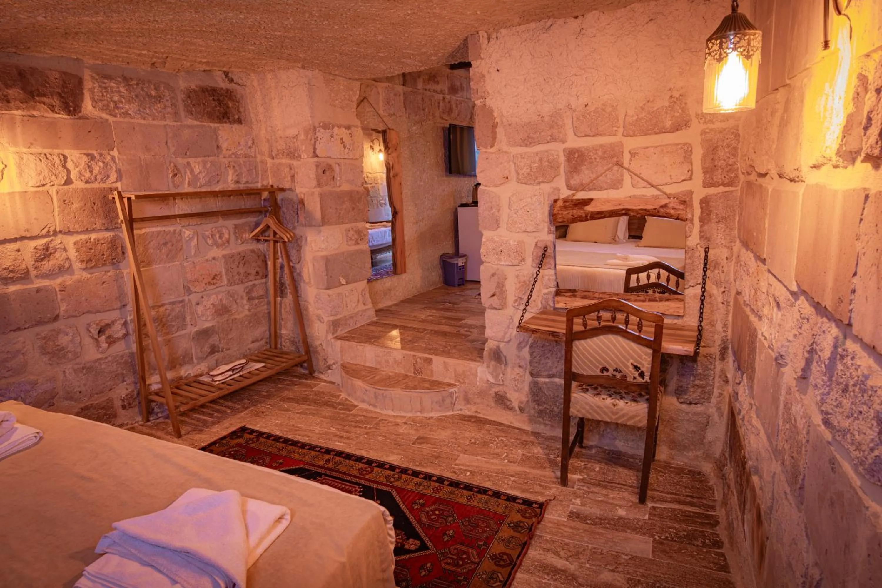 Bed in Sur Cave Hotel