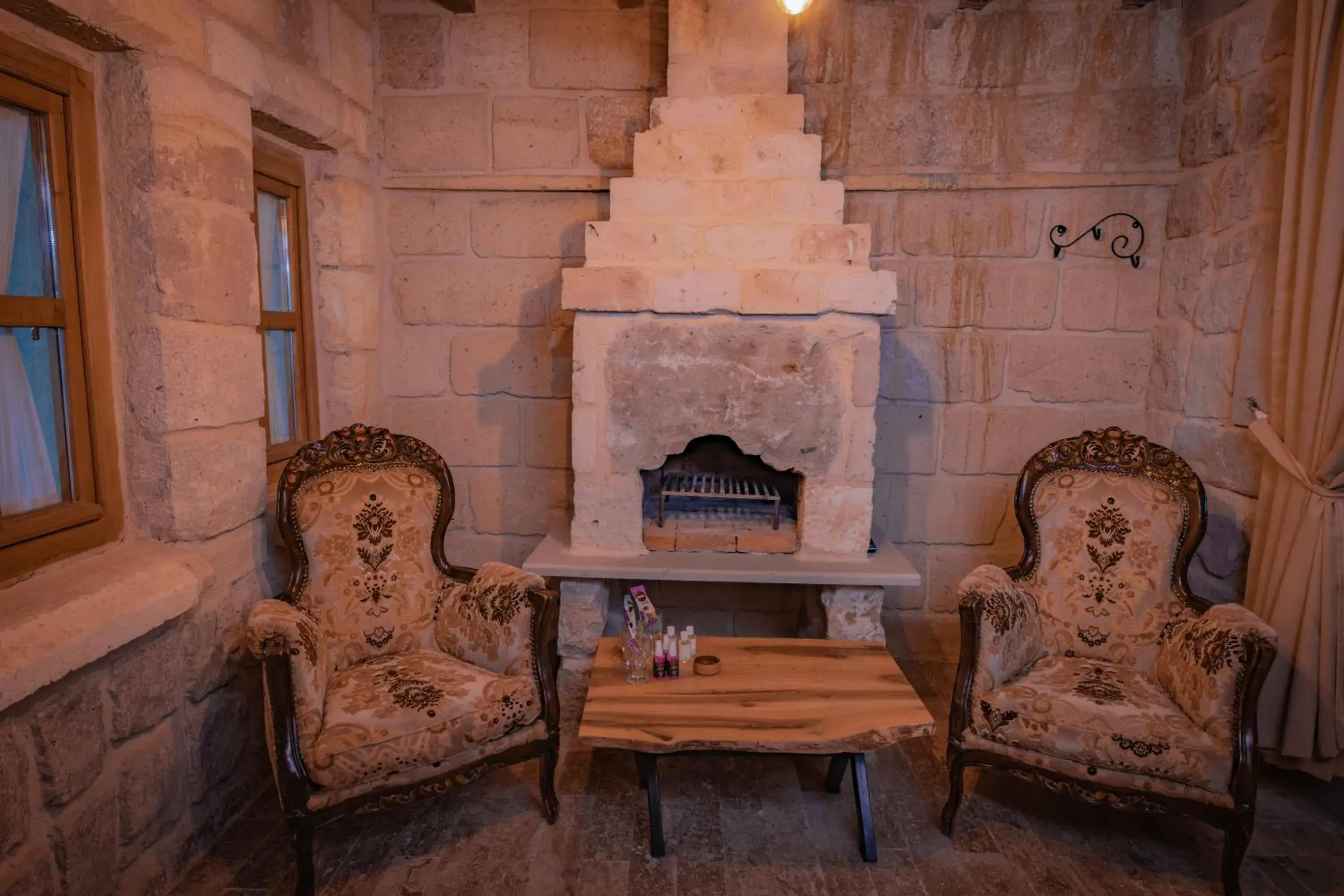 Superior Family Room in Sur Cave Hotel Superior Family Room in Sur Cave Hotel