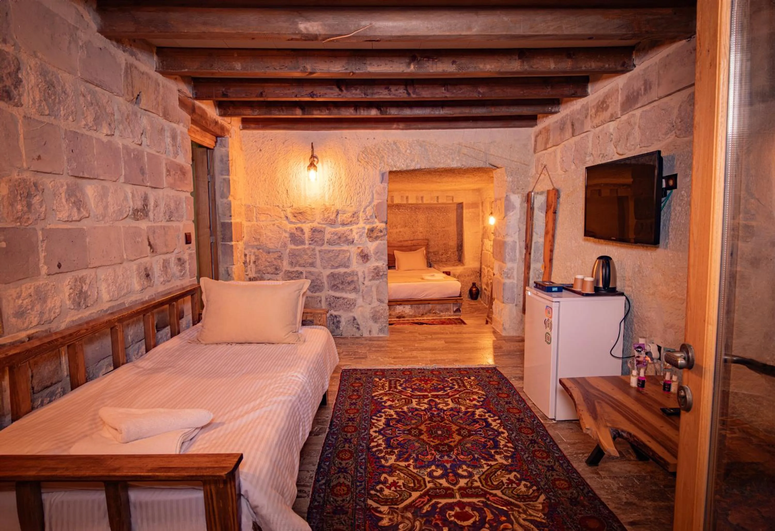 Bed in Sur Cave Hotel