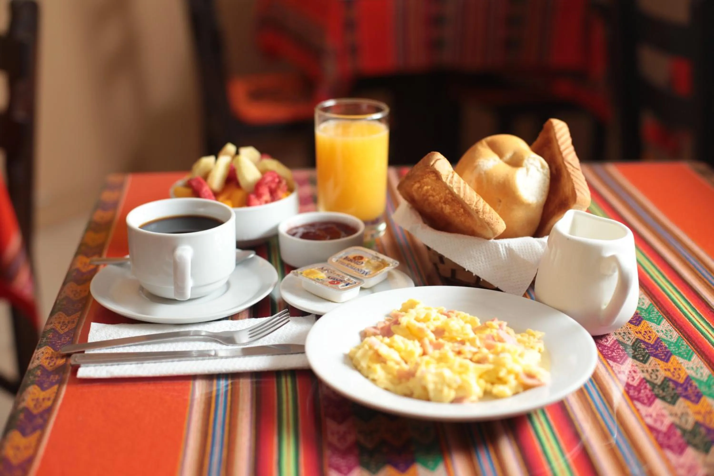 Breakfast in Hotel Tinkus Inn