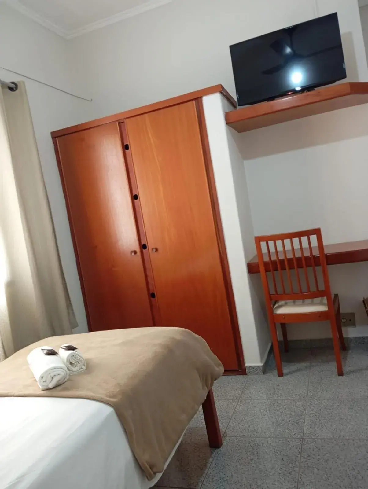 Standard Twin Room - single occupancy in Mariachis Hotel Standard Twin Room - single occupancy in Mariachis Hotel