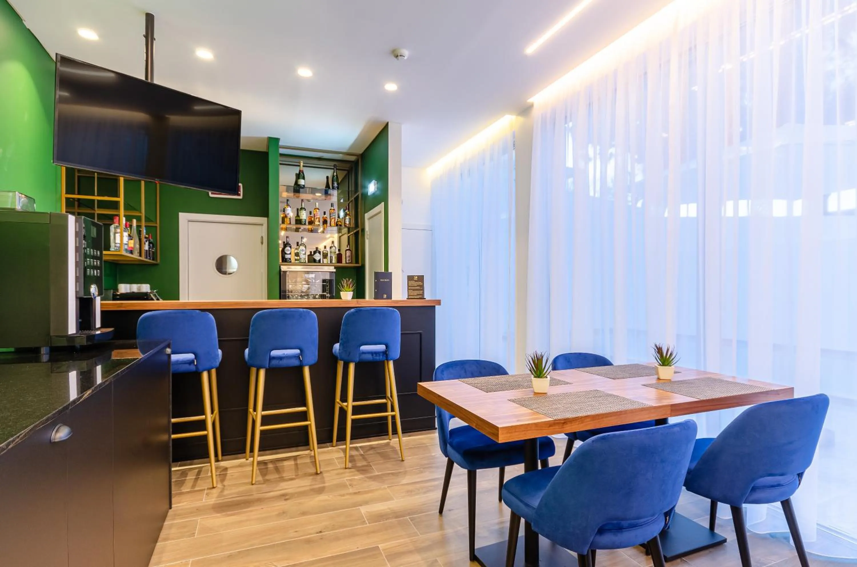 Lounge or bar in 2M BOUTIQUE HOTEL