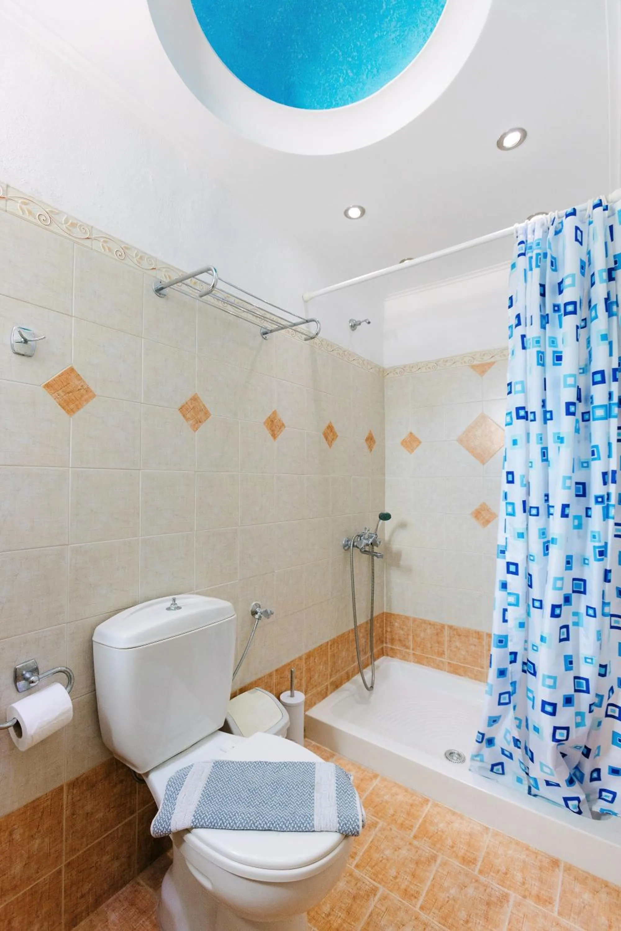 Bathroom in Seven Grapes - Karterados