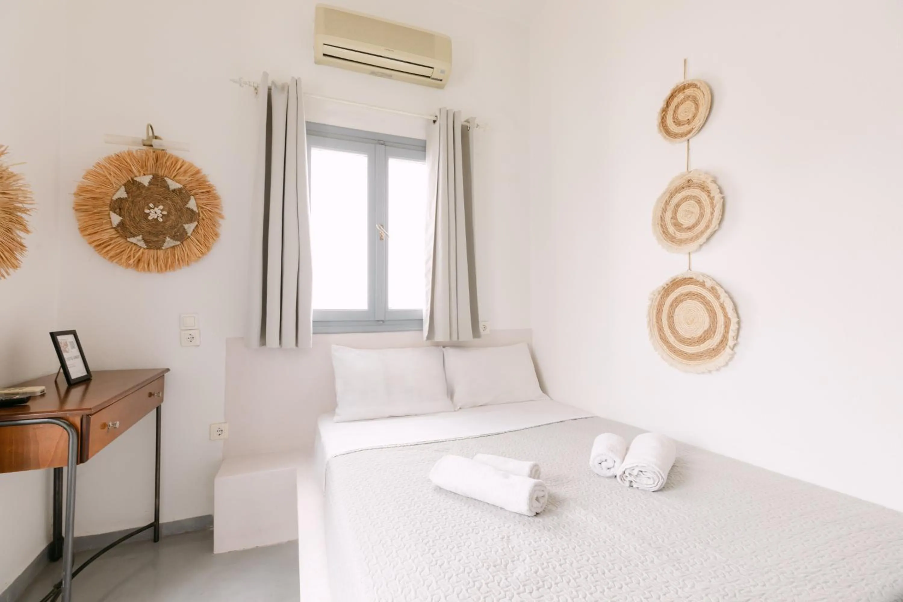 Bedroom in Seven Grapes - Karterados