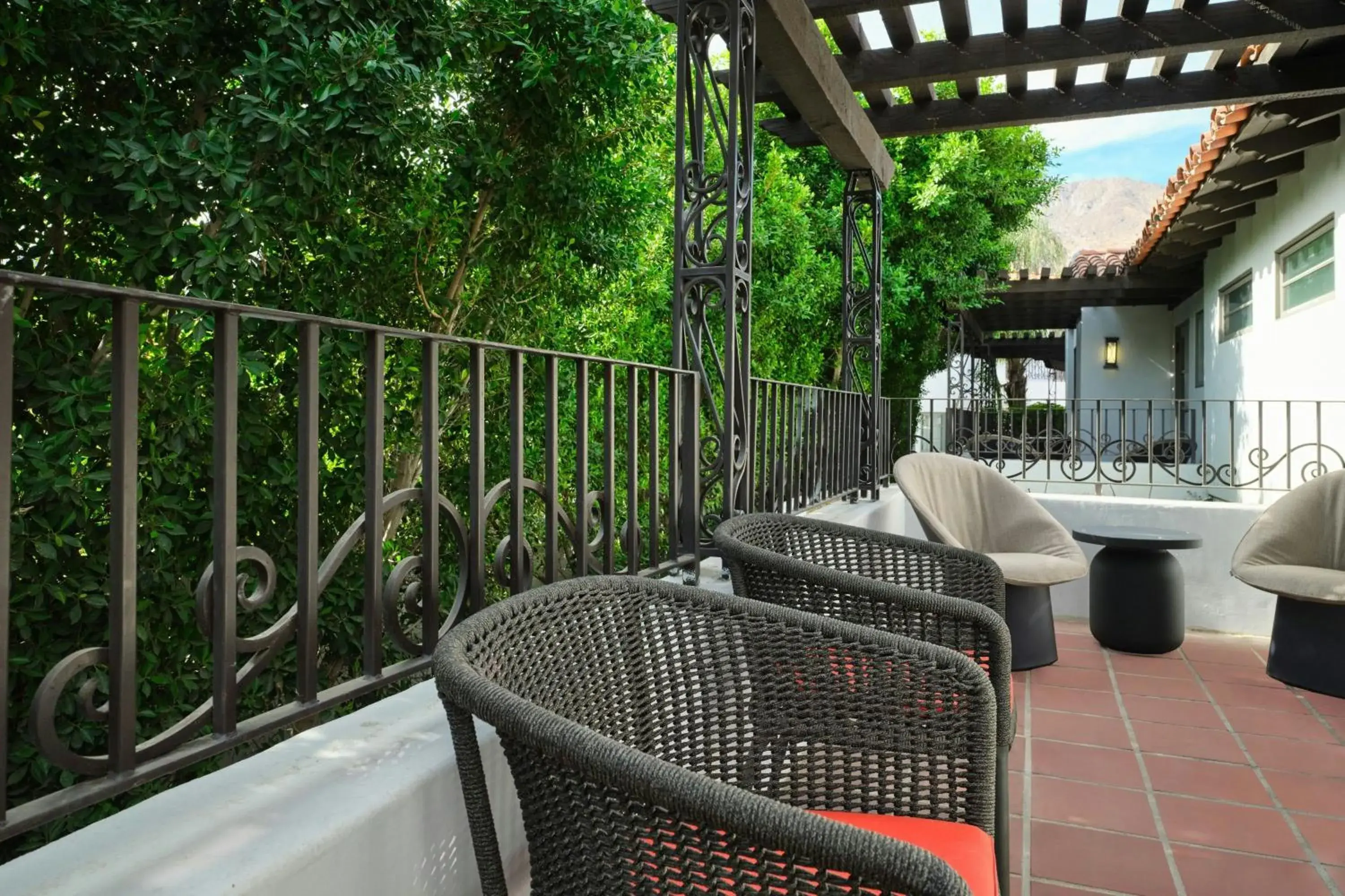 Photo of the whole room in Triada Palm Springs, Autograph Collection Photo of the whole room in Triada Palm Springs, Autograph Collection