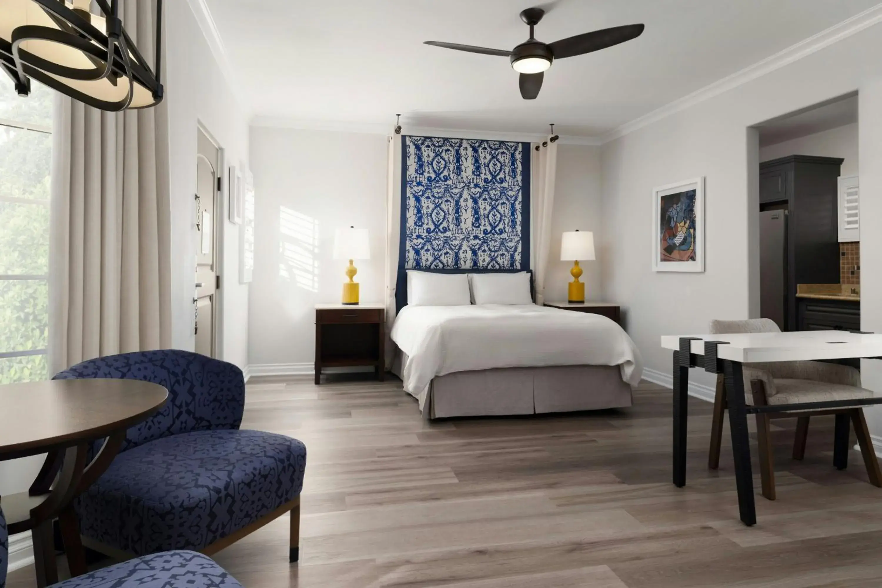 Photo of the whole room, Bed in Triada Palm Springs, Autograph Collection Photo of the whole room, Bed in Triada Palm Springs, Autograph Collection