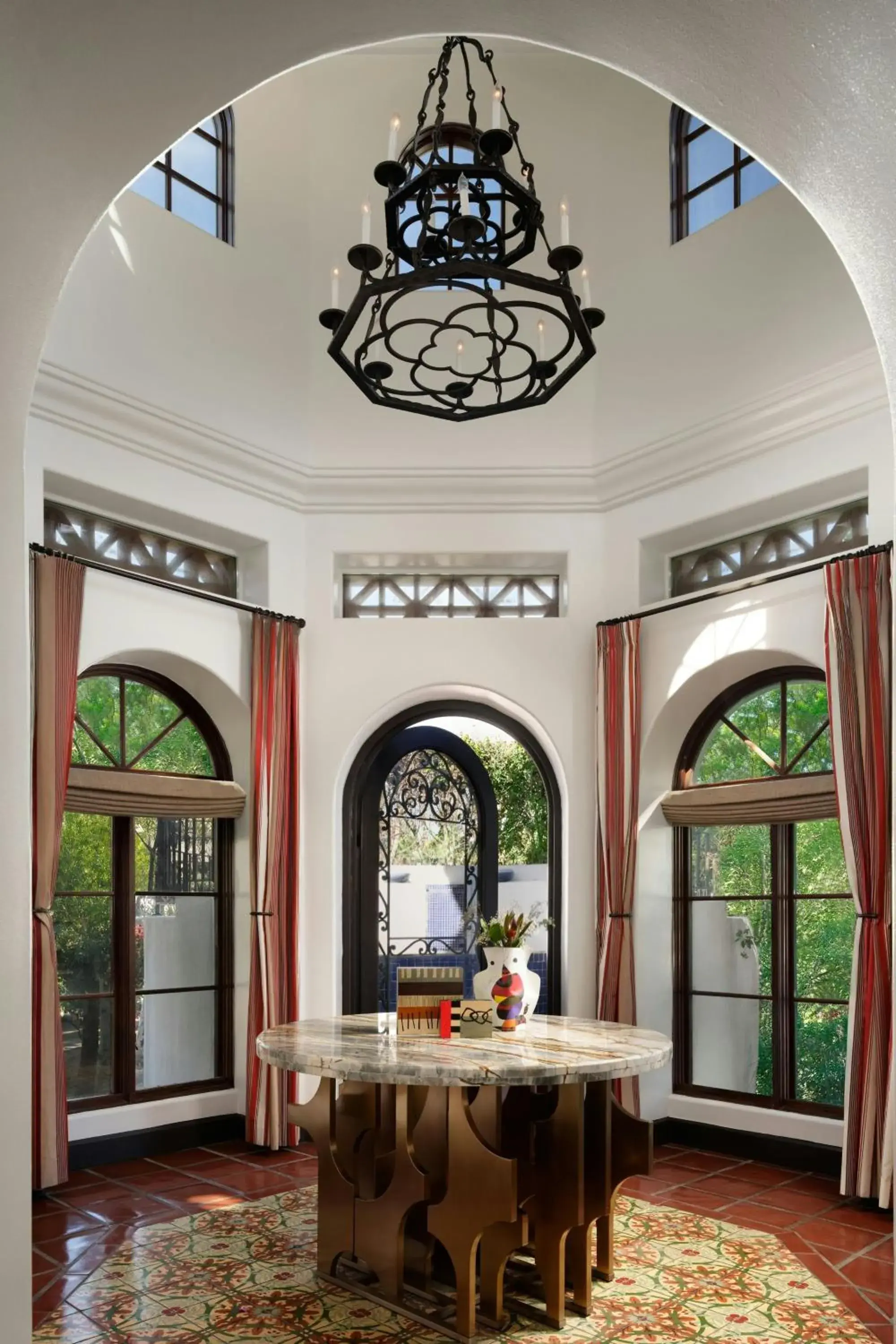 Lobby or reception in Triada Palm Springs, Autograph Collection Lobby or reception in Triada Palm Springs, Autograph Collection