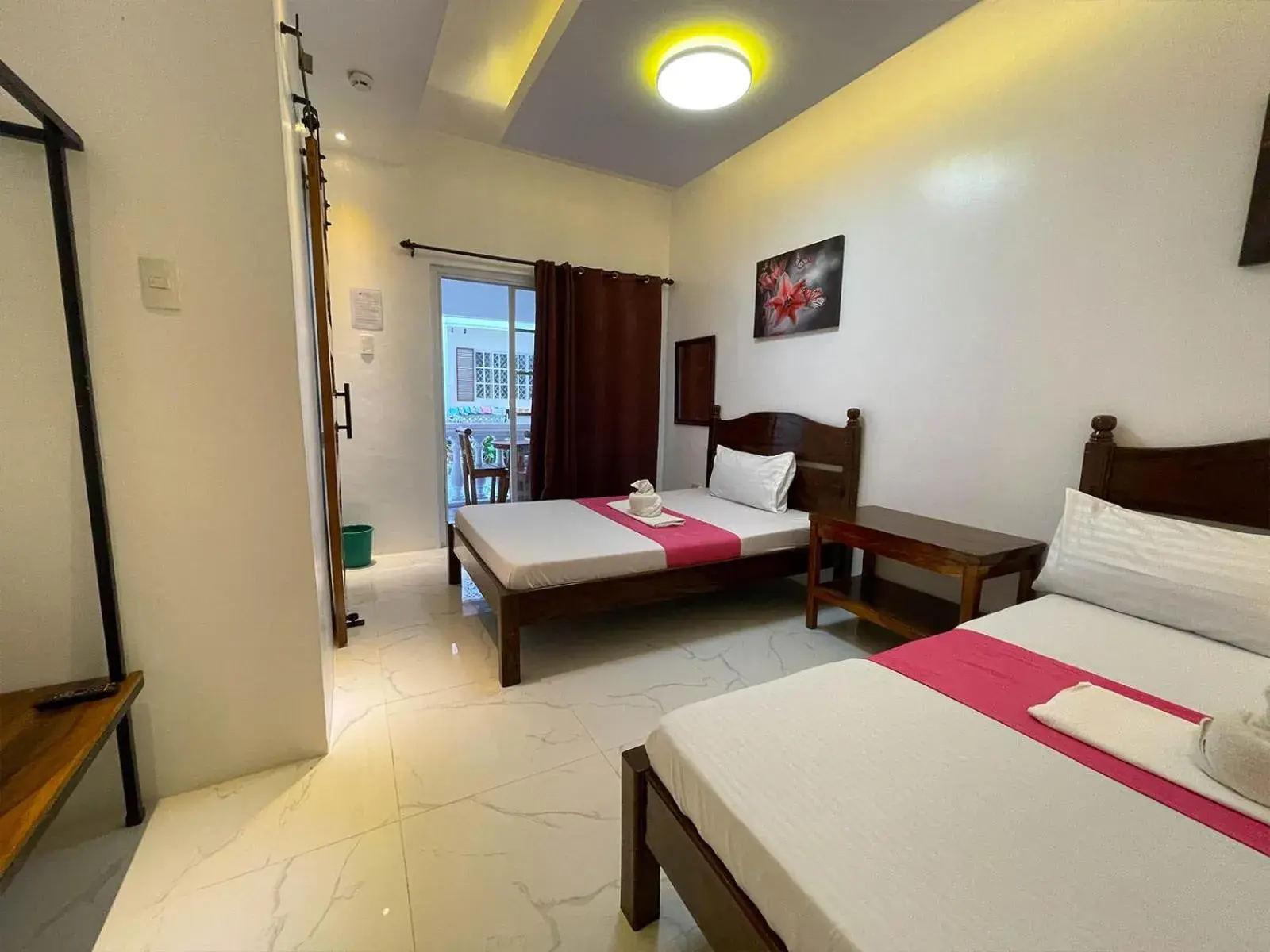 Bed in Agbing Seaside View Resort Puerto Galera powered by Cocotel Bed in Agbing Seaside View Resort Puerto Galera powered by Cocotel