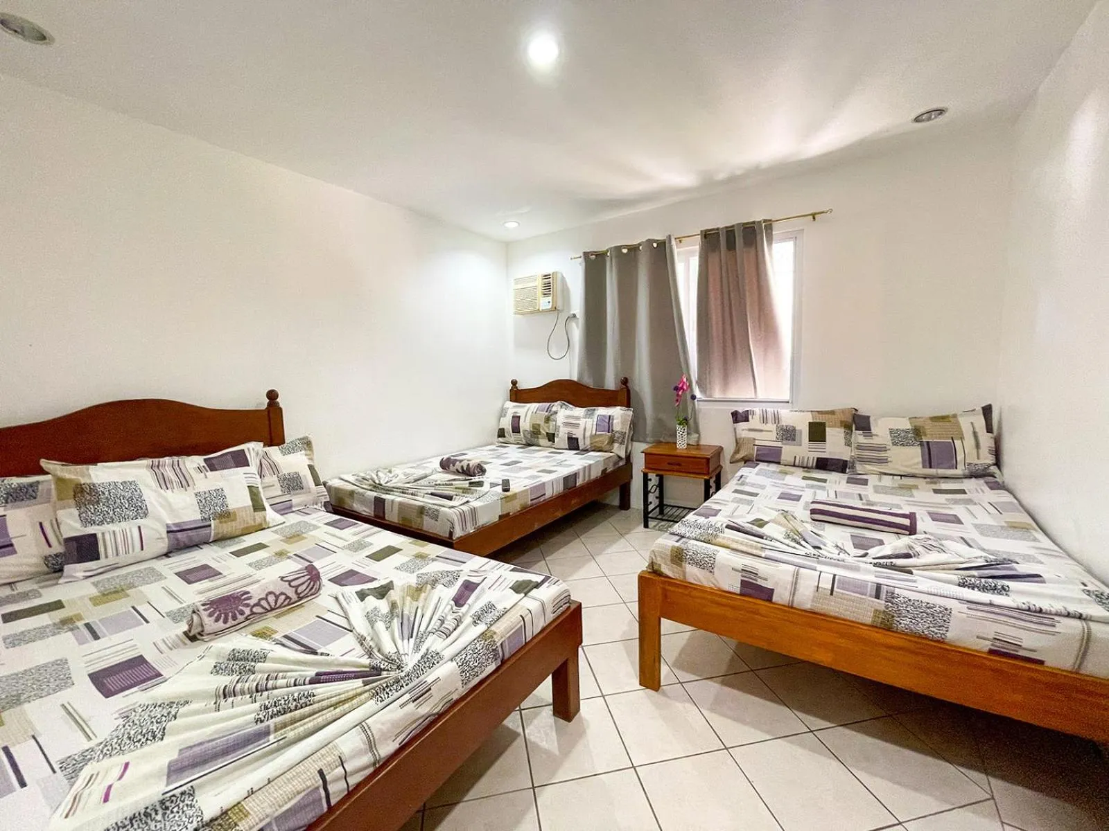 Bed in Agbing Seaside View Resort Puerto Galera powered by Cocotel