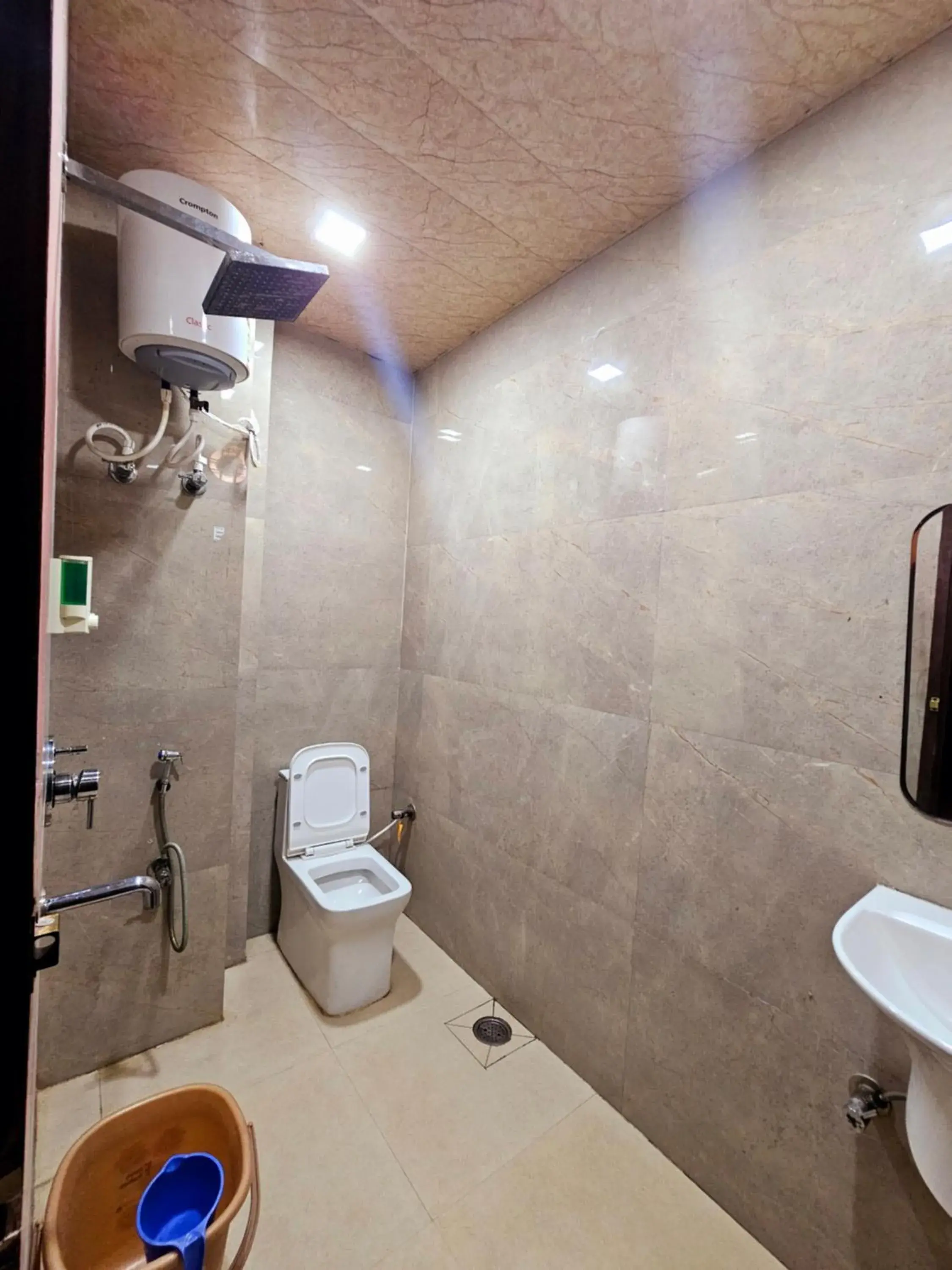 Shri Krishna Divine Dham Shri Krishna Divine Dham