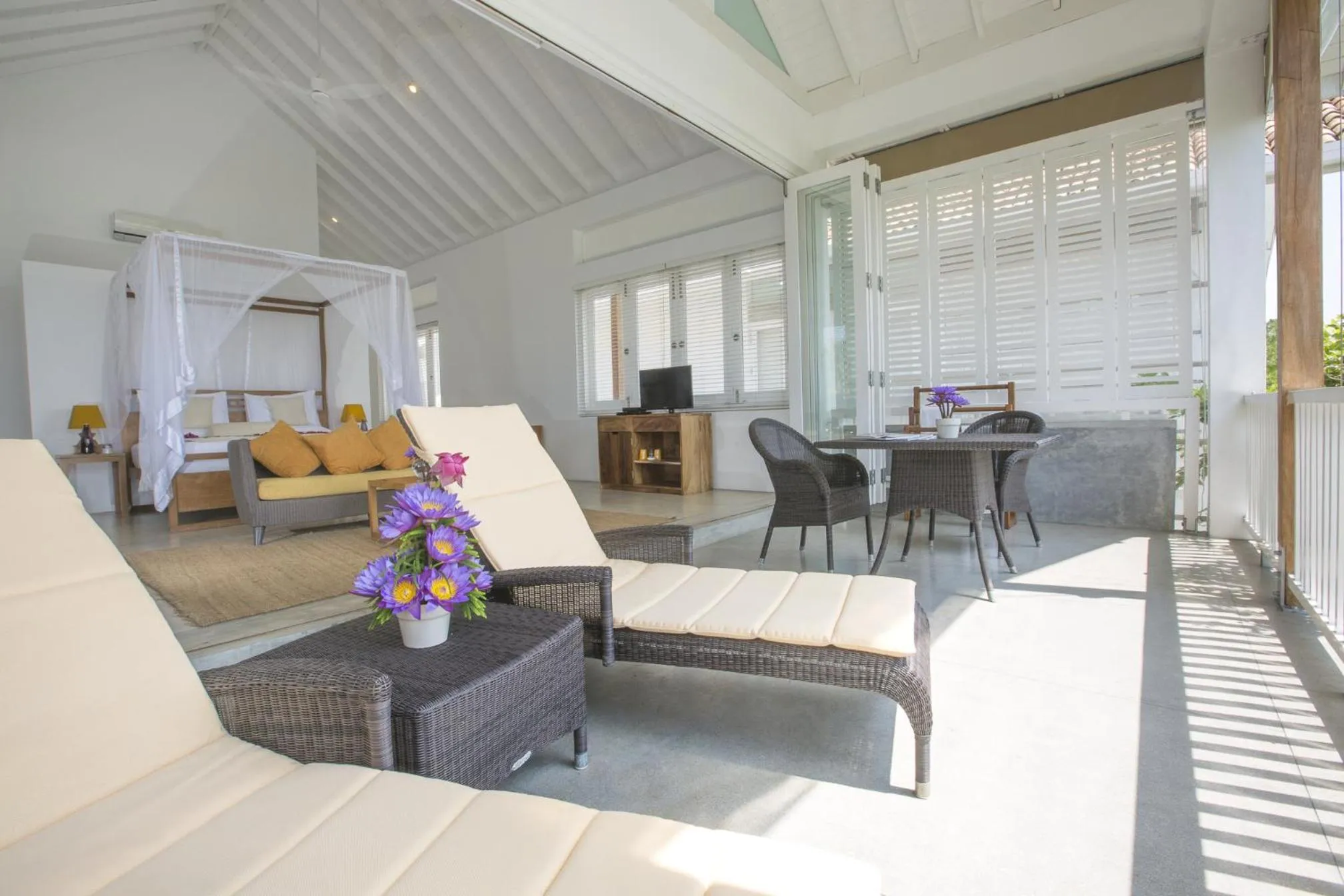 Bed in Sri Sharavi Beach Villas & Spa - with 43 metre saltwater infinity pool