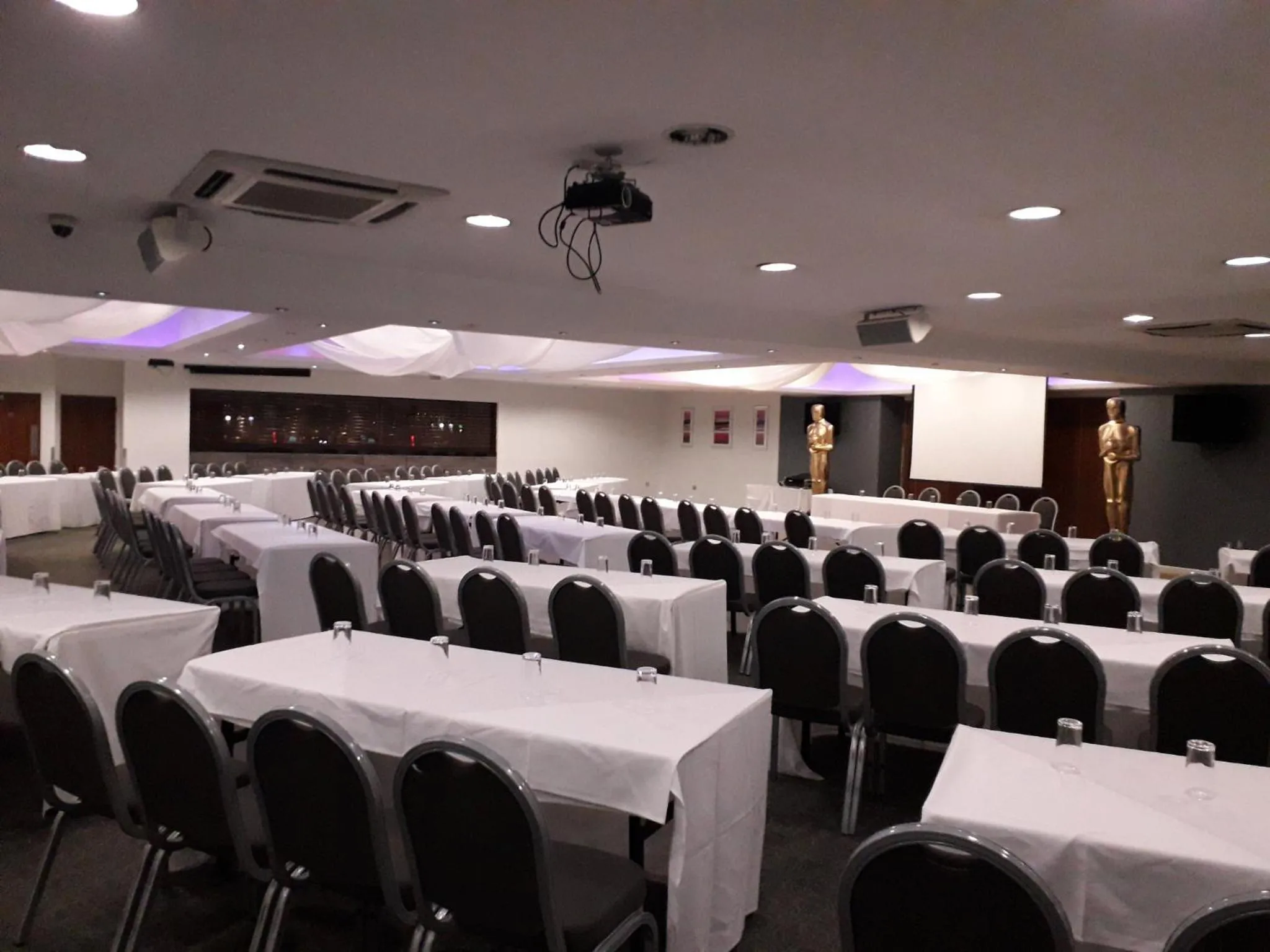 Meeting/conference room in Holiday Inn - Manchester - Oldham by IHG