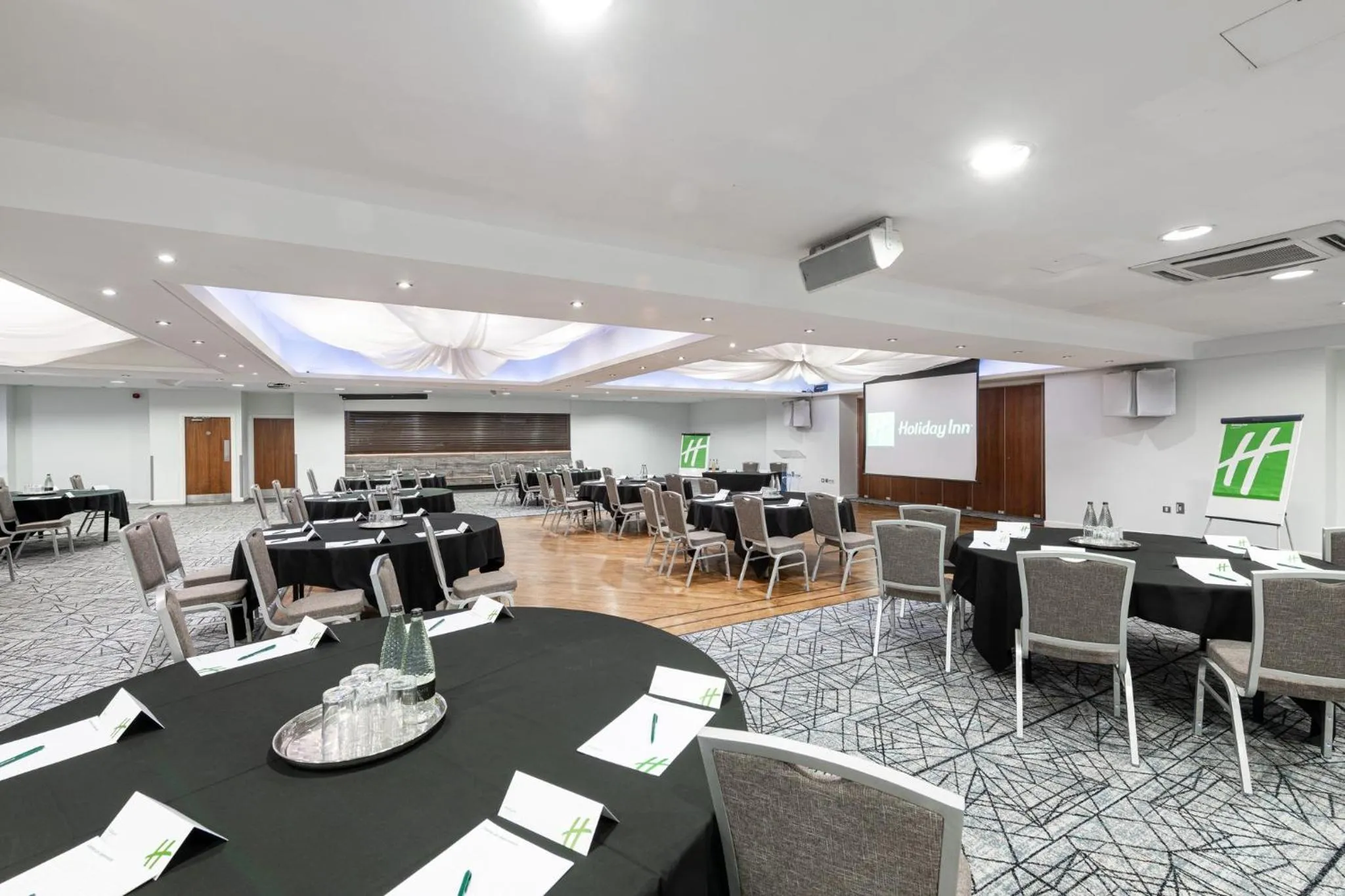 Meeting/conference room in Holiday Inn - Manchester - Oldham by IHG