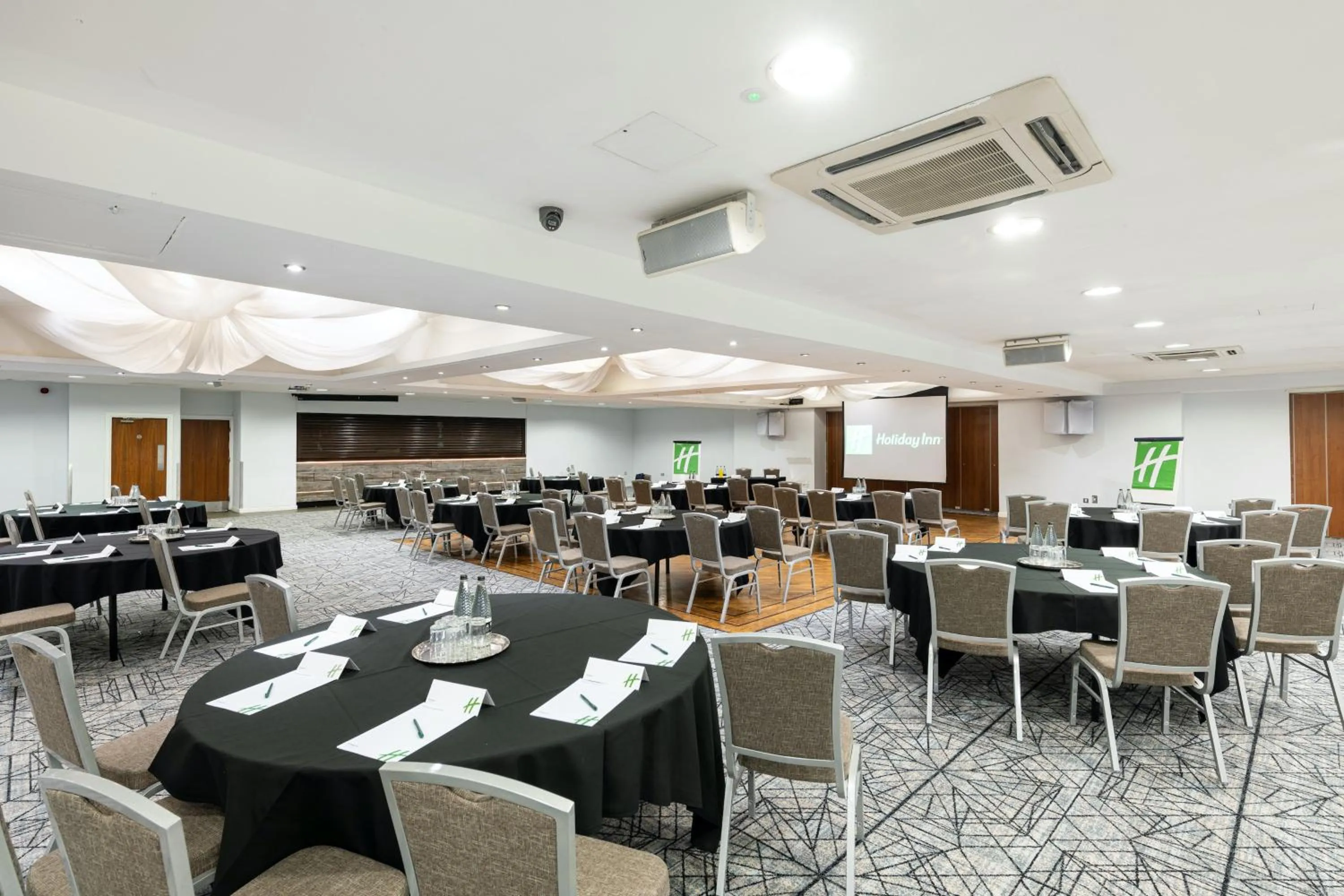 Meeting/conference room in Holiday Inn - Manchester - Oldham by IHG