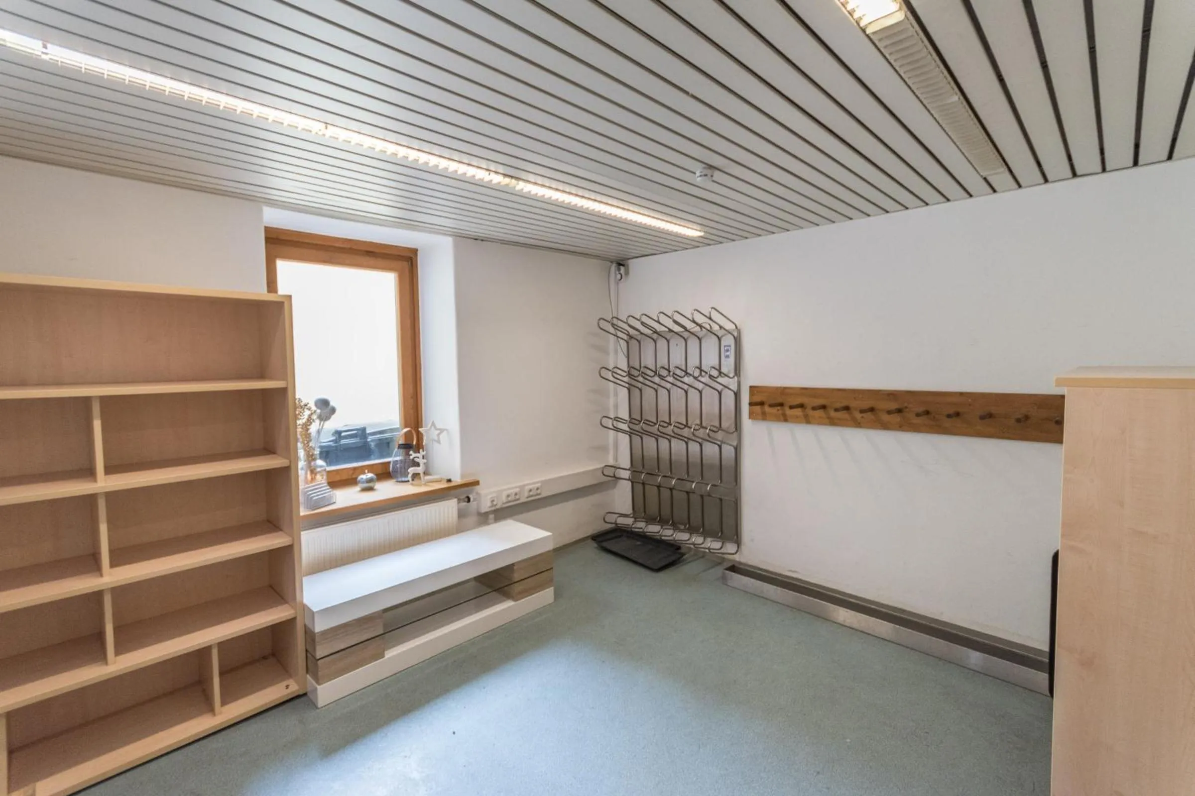 Photo of the whole room in Ski-n-Lake City Apartments