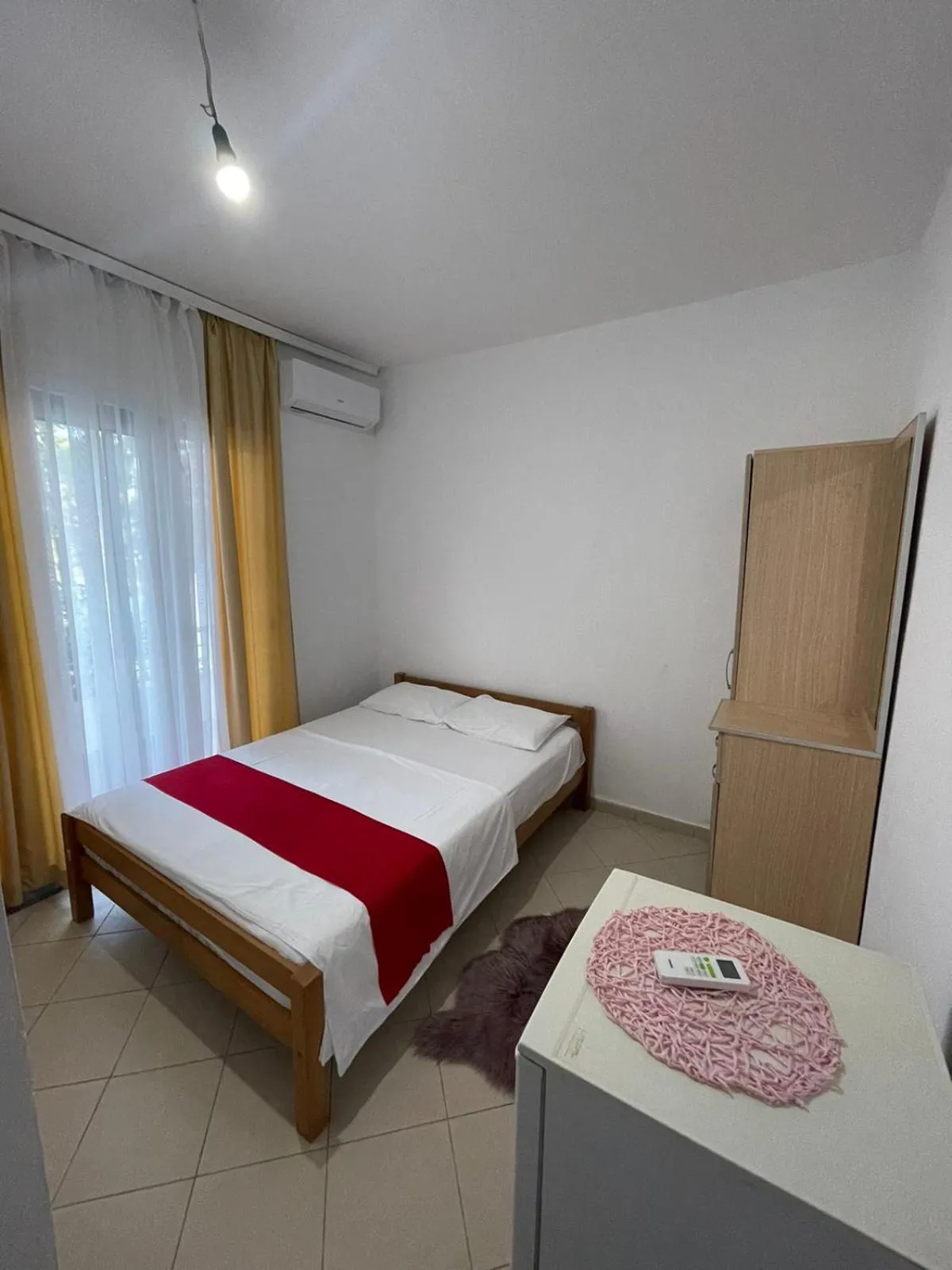 Bed in Aparthotel Vila Tufi