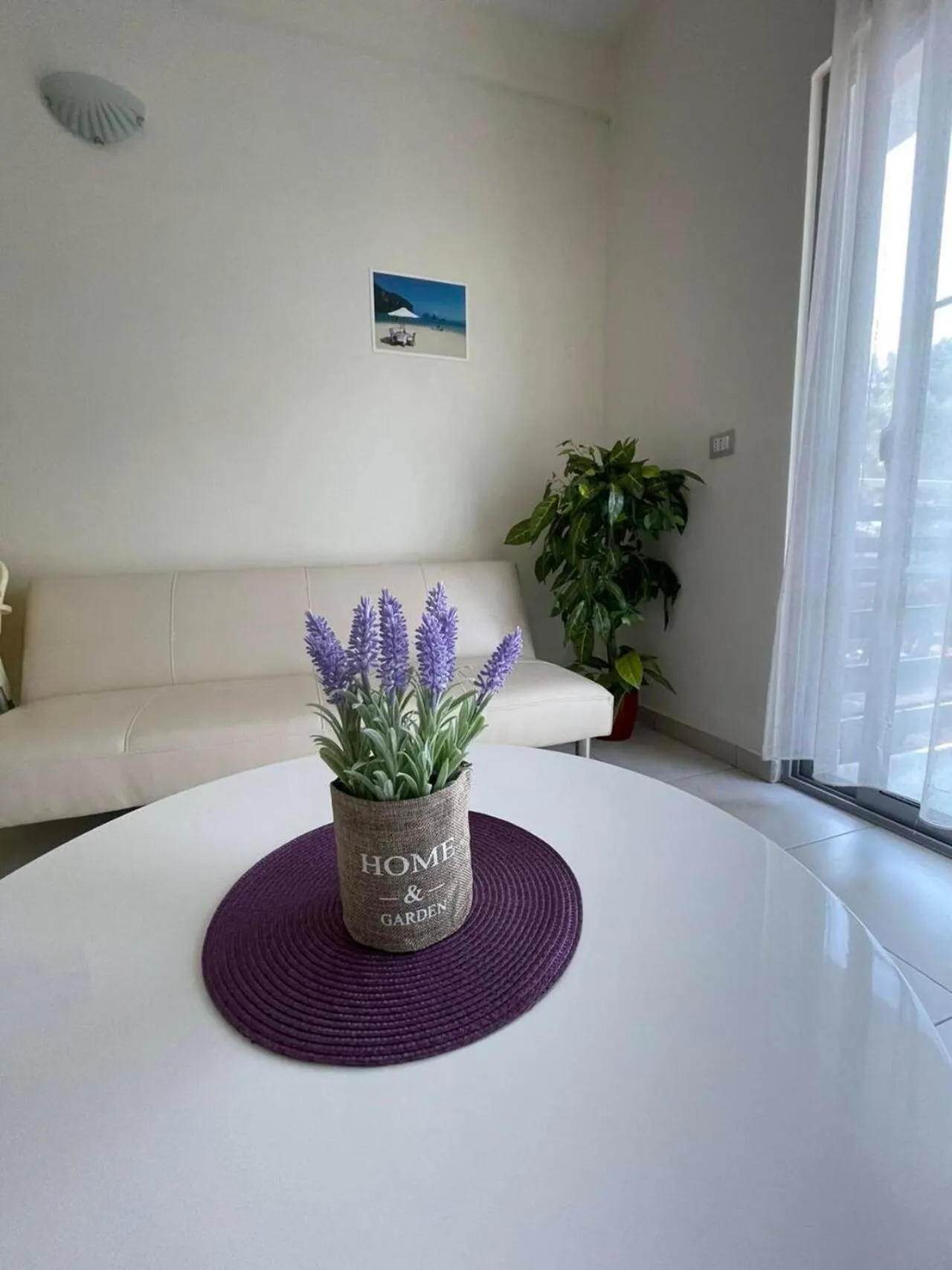 Bed in Aparthotel Vila Tufi