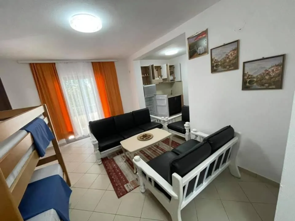 Aparthotel Vila Tufi
