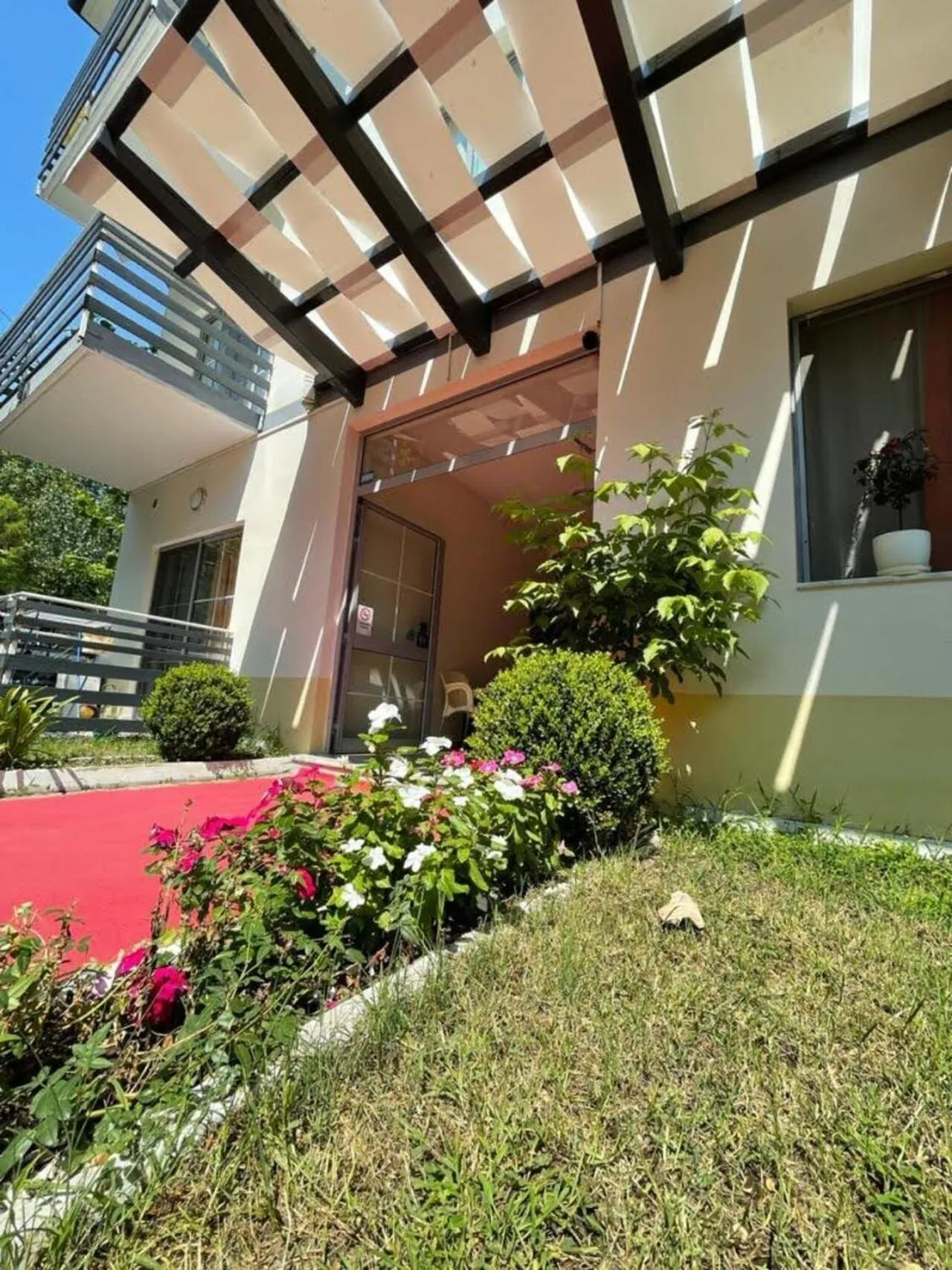 Aparthotel Vila Tufi