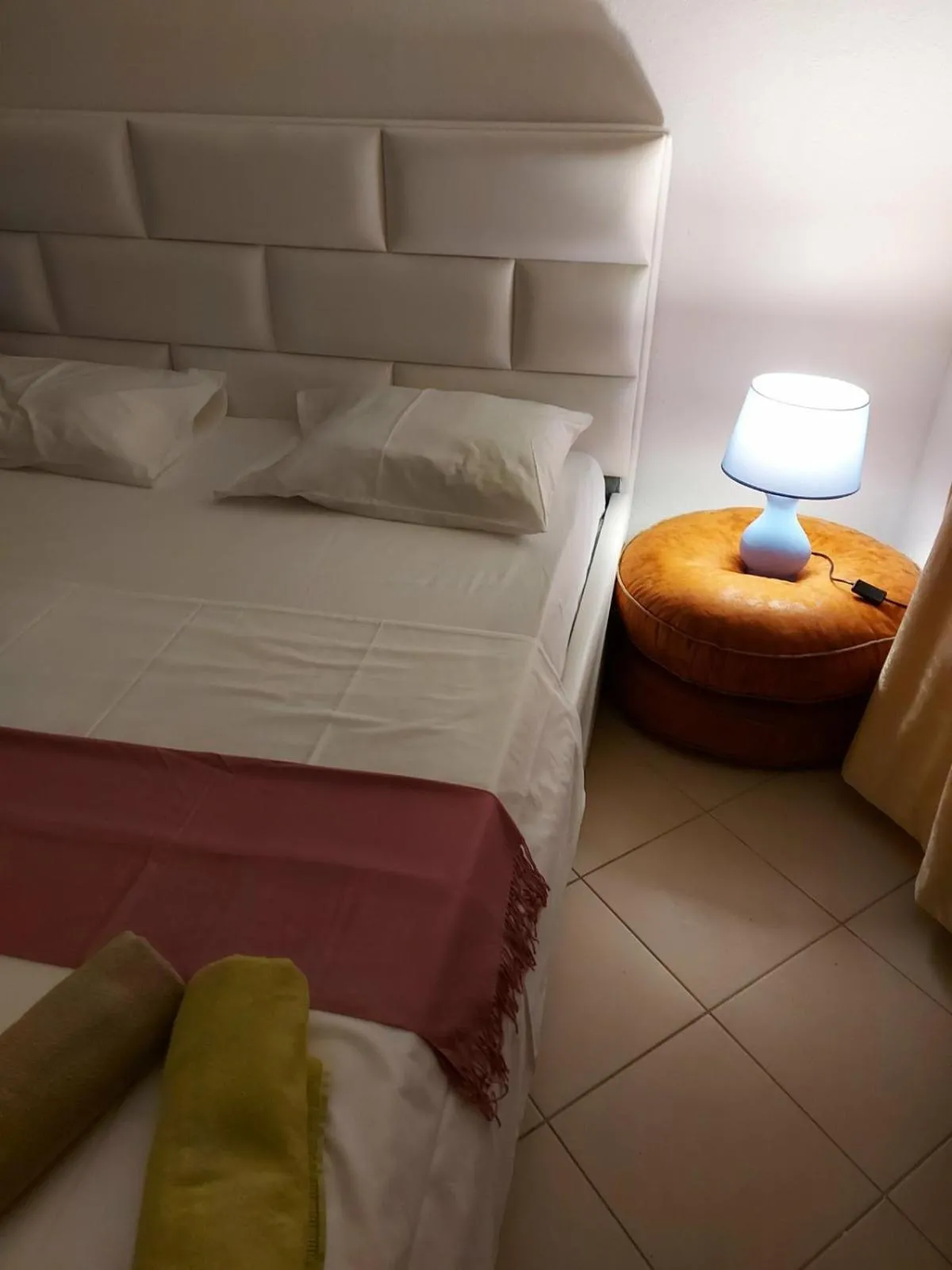 Bed in Aparthotel Vila Tufi
