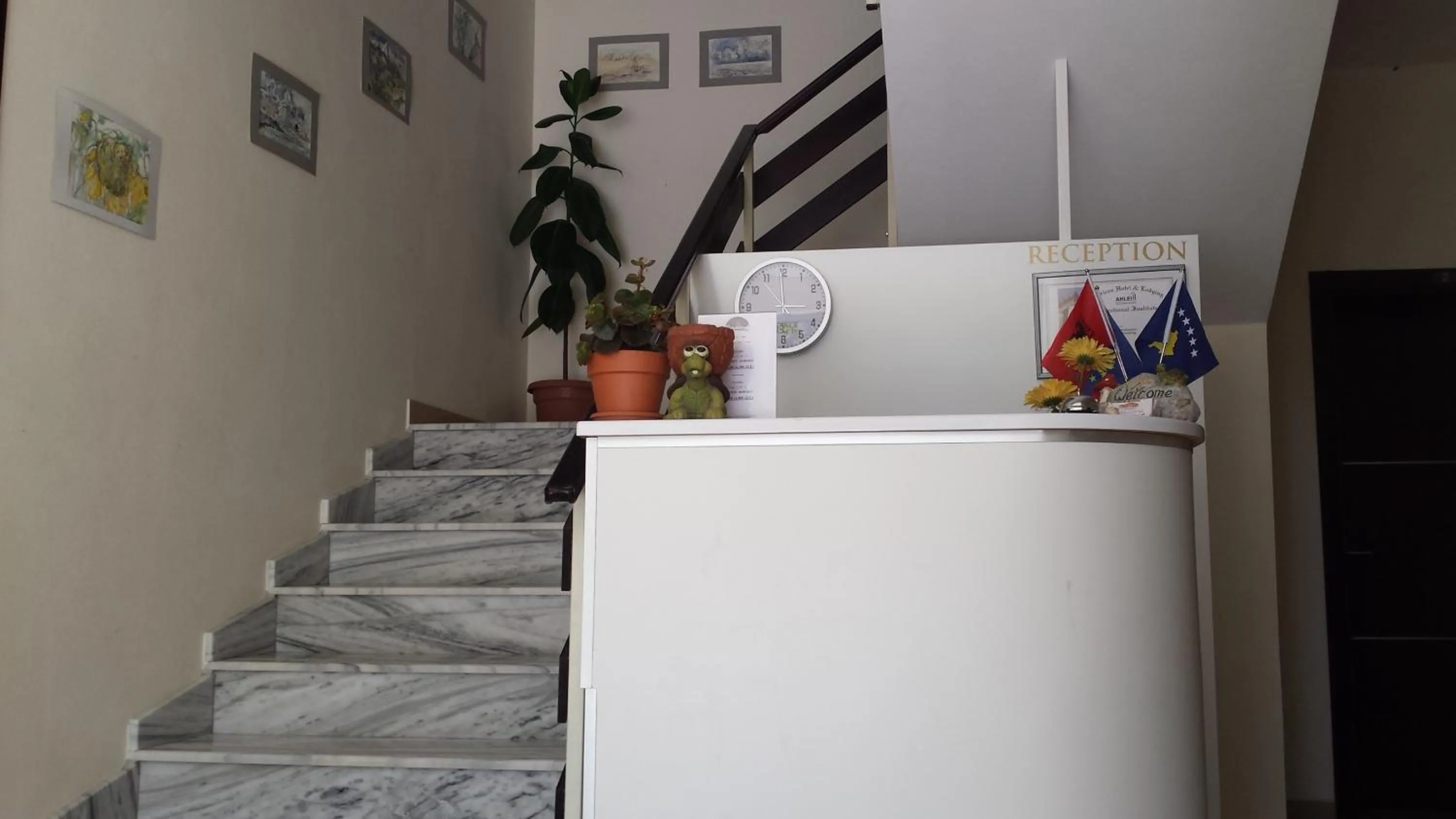Lobby or reception in Aparthotel Vila Tufi
