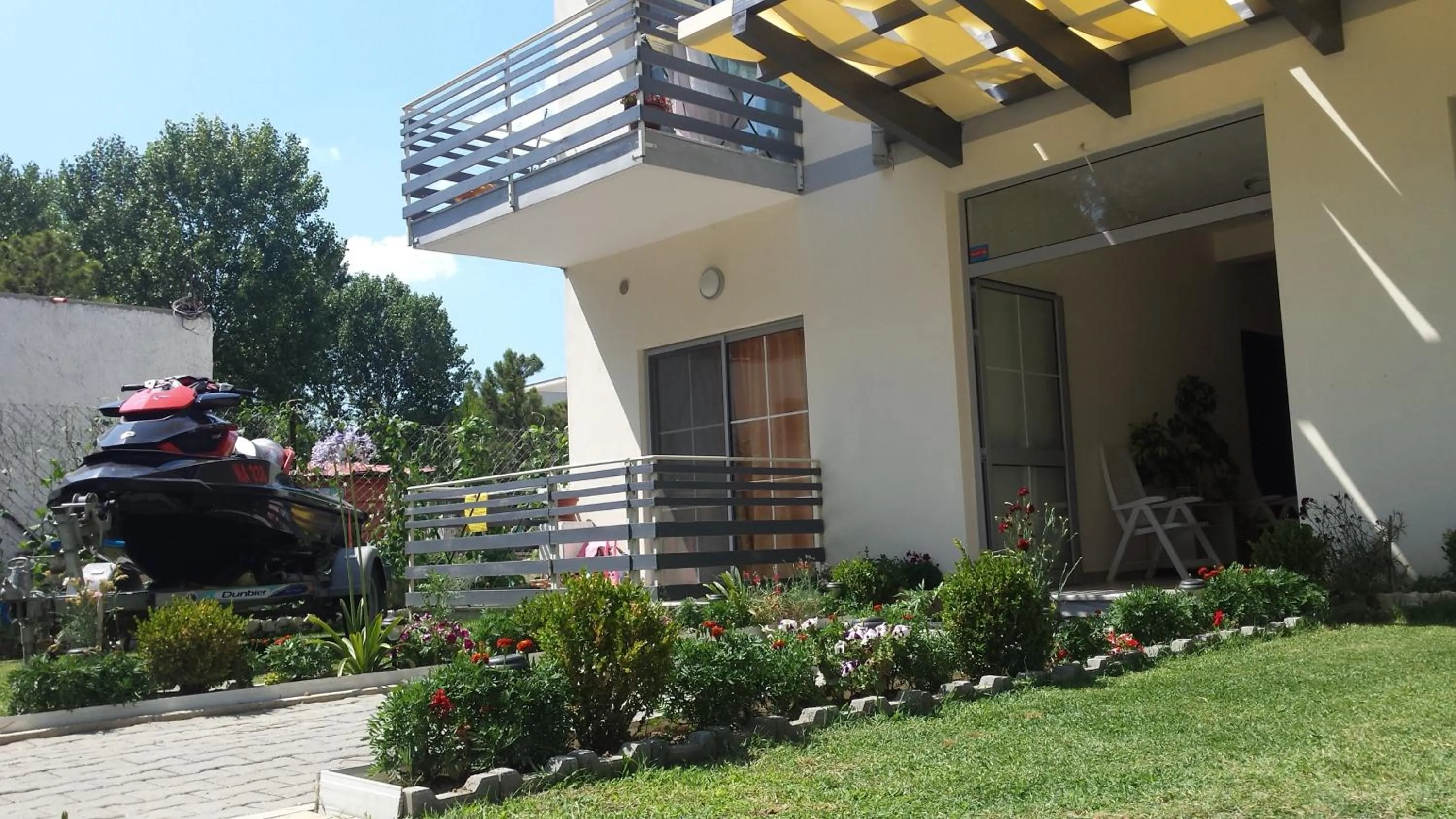 Garden in Aparthotel Vila Tufi
