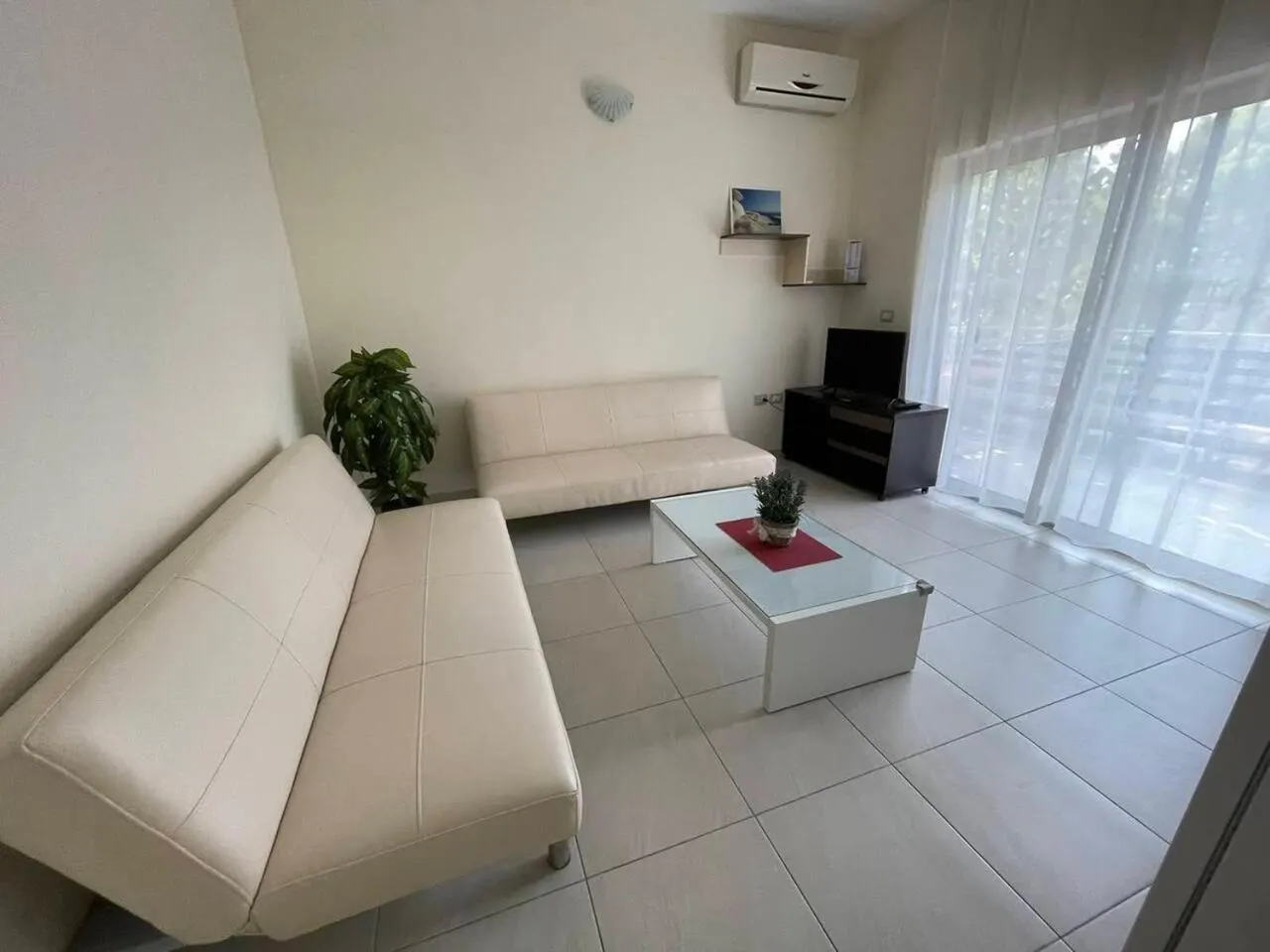 Aparthotel Vila Tufi