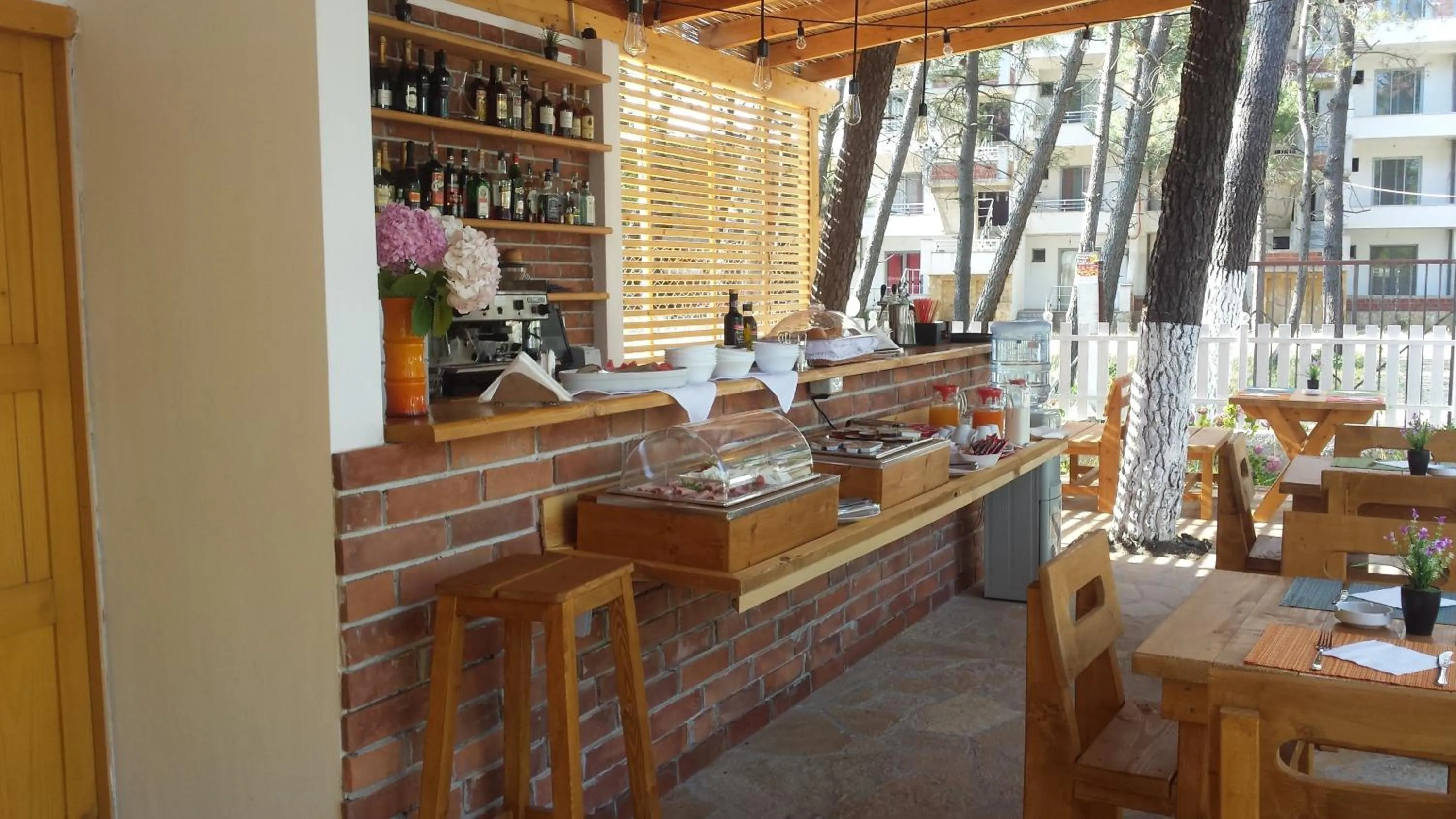 Aparthotel Vila Tufi
